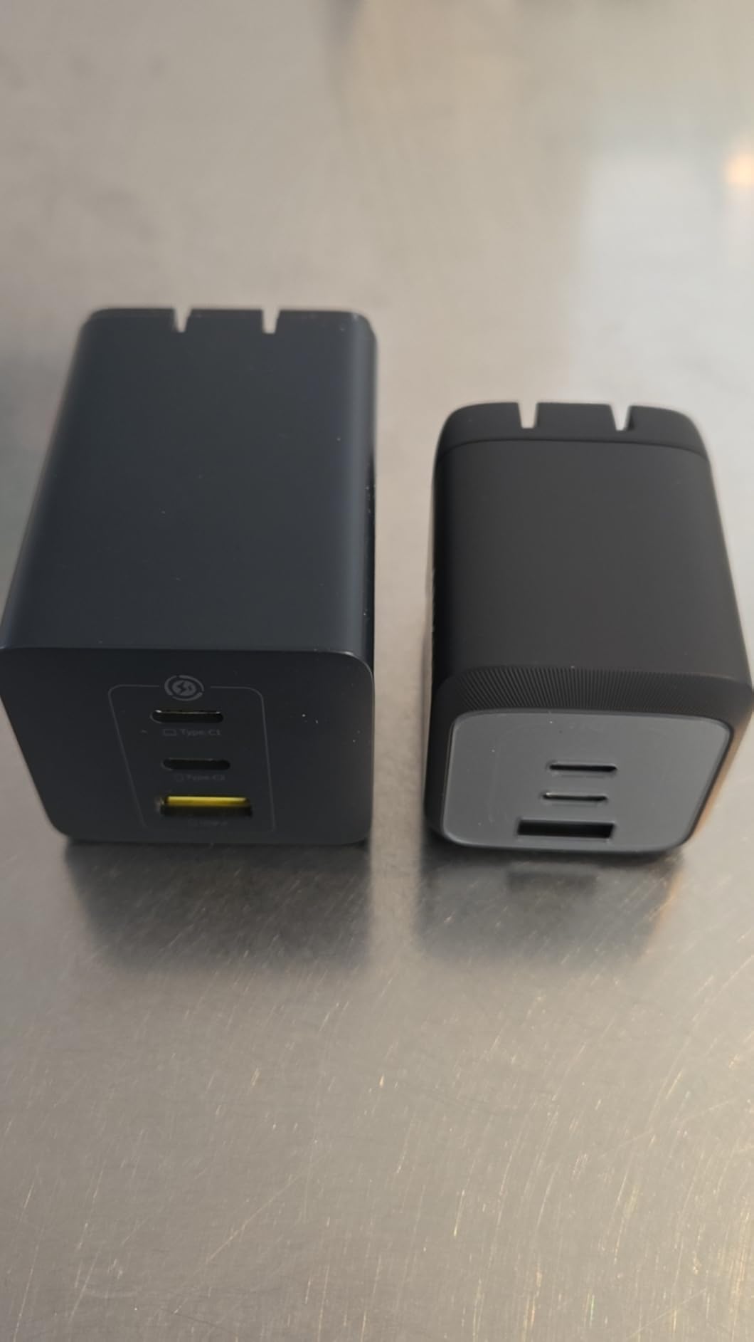 Anker USB Charger Block,67W GaN Wall Charger,3-Port Compact Fast Charging Phone Charger,For MacBook Pro/Air, Pixelbook, iPad Pro, iPhone 17/16/Pro, Galaxy S23/S22, Note20, Pixel, Apple Watch, and More customer photo 2