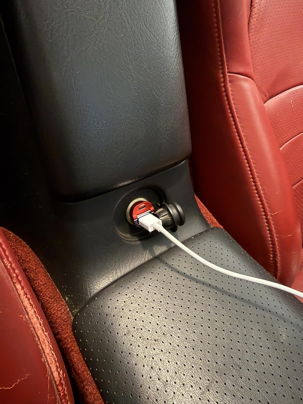 [Upgraded] 125W Car Charger USB C Super Fast Charging, [PD65W & QC60W][All Metal] MRGLAS Cigarette Lighter Car Charger, RV Car Electronics Accessories for iPhone 17 Pro Max iPad Samsung S25 Pixel 10 customer photo 1