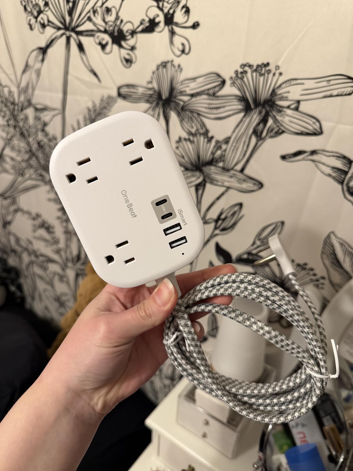 Cruise Essentials 2026, One Beat Travel Power Strip with USB C, Flat Plug Extension Cord with 3 Outlets 4 USB Ports(2 USB C), 6 ft Desk Wall Outlet Extender, Non Surge Protector for Cruise, Dorm Room, ETL customer photo 1