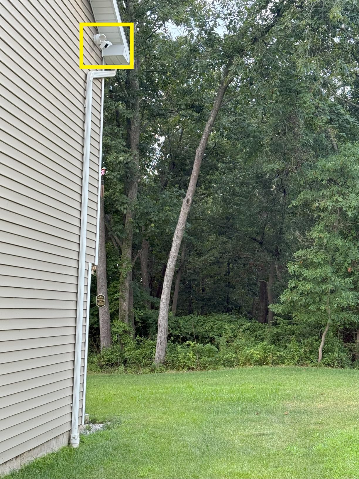 WYZE Floodlight Camera v2, Security Camera Outdoor, 2K HD with Color Night Vision, 2800-Lumen LEDs, 160 Degree Wide View, 105dB Siren, Works with Alexa & Google Assistant, Wired, Free Expert Support customer photo 2