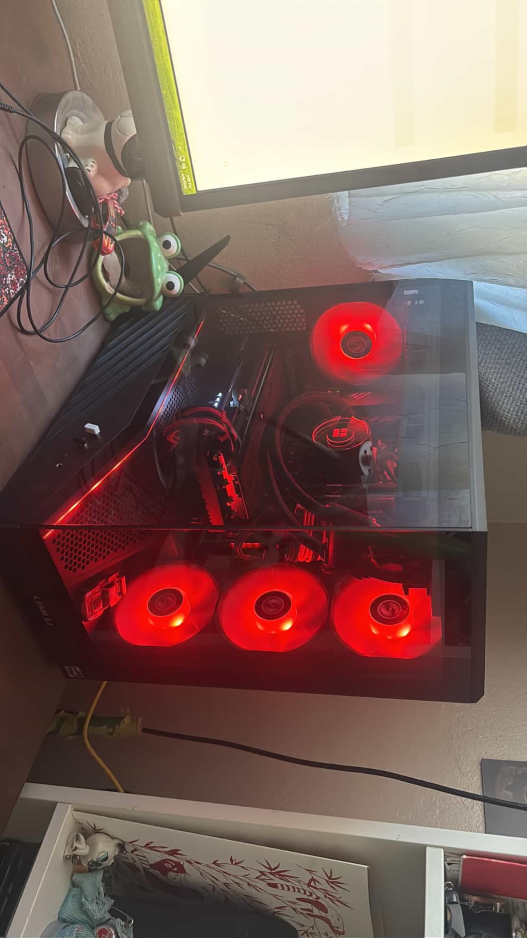 ASRock AMD Radeon RX 7700 XT Challenger 12GB GDDR6 customer photo 1
