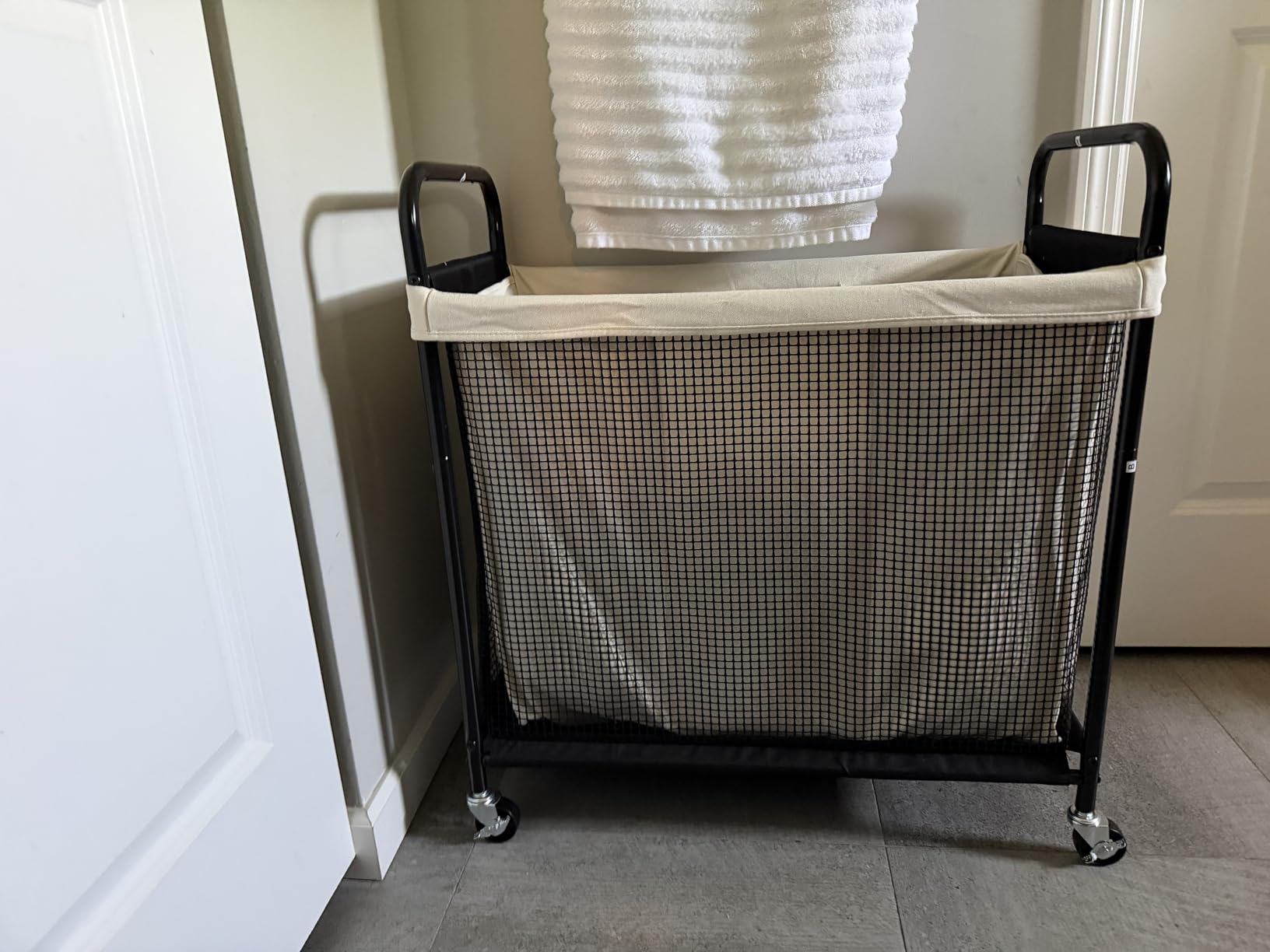 STO STO Laundry Hamper 3 Section, 120L Rolling Laundry Sorter Cart with Removable and Washable Liner Bag, Clothes Hamper with Wheels and Metal Handle for Laundry Room and Bedroom customer photo 1