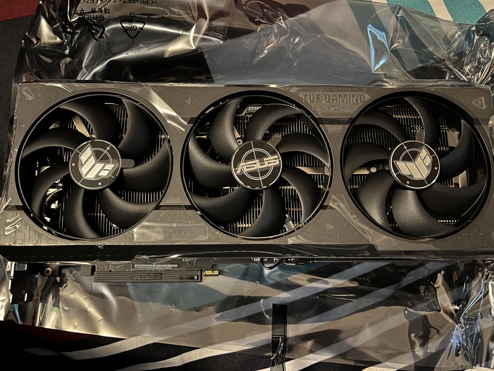 ASUS TUF Gaming NVIDIA GeForce RTX 4080 Super OC Edition 16GB GDDR6X customer photo 1