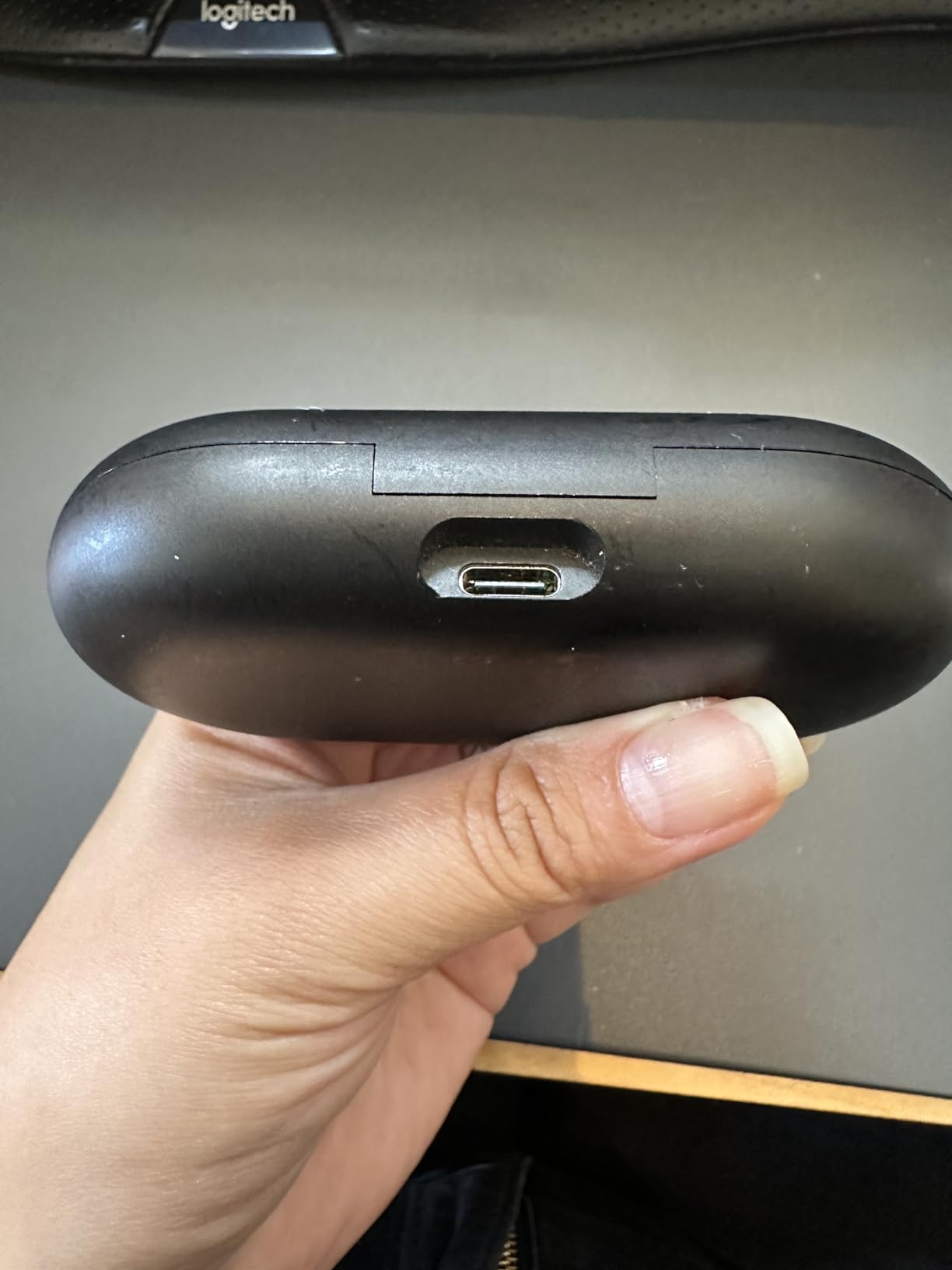Soundcore V20i by Anker Open-Ear Headphones, Adjustable Ear Hooks, Ultra-Comfort, Snug Fit, Powerful Sound, Clear Calls, IP55, 36H Playtime, Bluetooth 5.4 Wireless Earbuds, Multipoint Connection customer photo 1