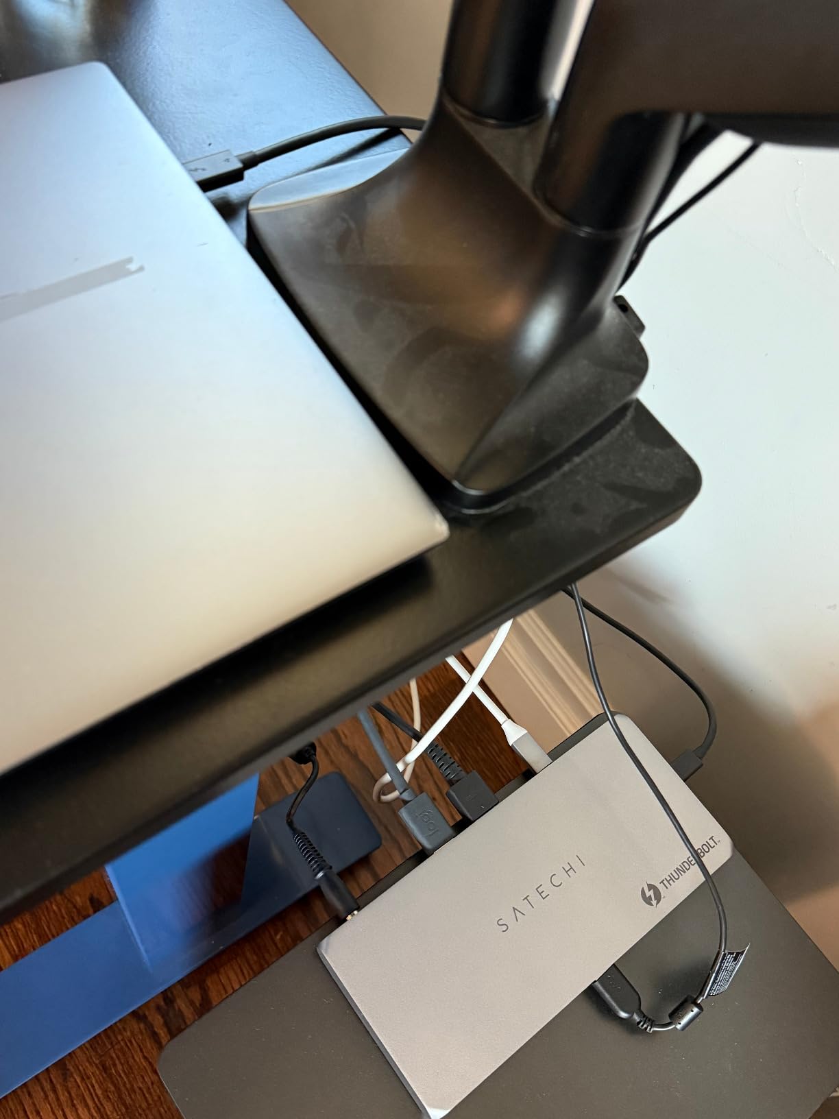 Satechi Thunderbolt 4 Dock 100W Charging, Dual Monitor HDMI 4K/60Hz, 40Gbps Data Transfer, 2 USB-A 3.2, Ethernet, Thunderbolt 4 Dock for MacBook Air/Pro M5, Mac/Windows, DisplayLink Software Required customer photo 2