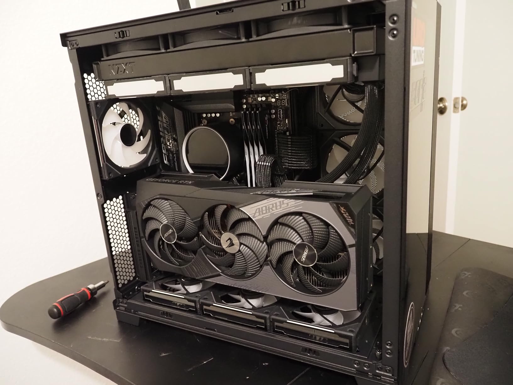 NZXT Kraken Elite 240 2024 - AIO CPU Liquid Cooler - 240mm Radiator - 2 x F120P Fans - Customizable 2.72