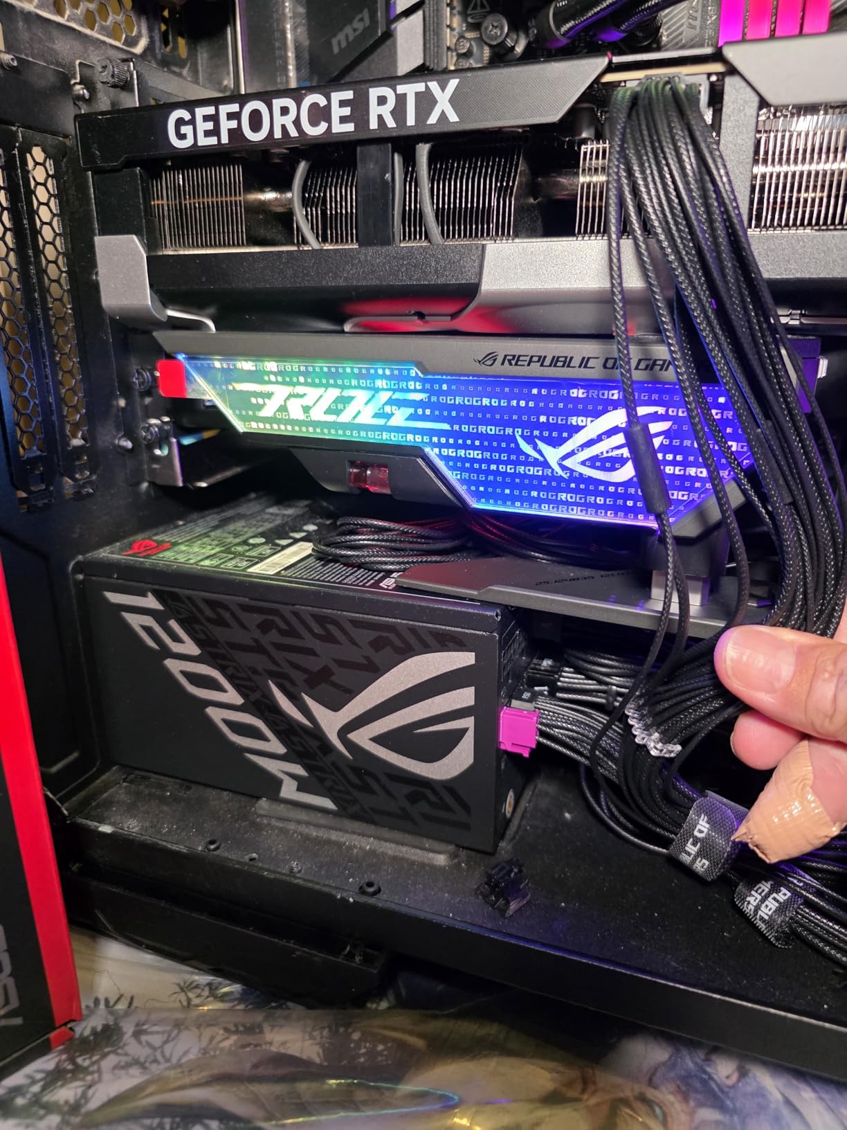 ASUS ROG Strix 1200W Platinum - Fully Modular Power Supply, 80 Plus Platinum Certified, ATX 3.1, GaN MOSFET, GPU-First Intelligent Voltage Stabilizer, 10-Year Warranty customer photo 2