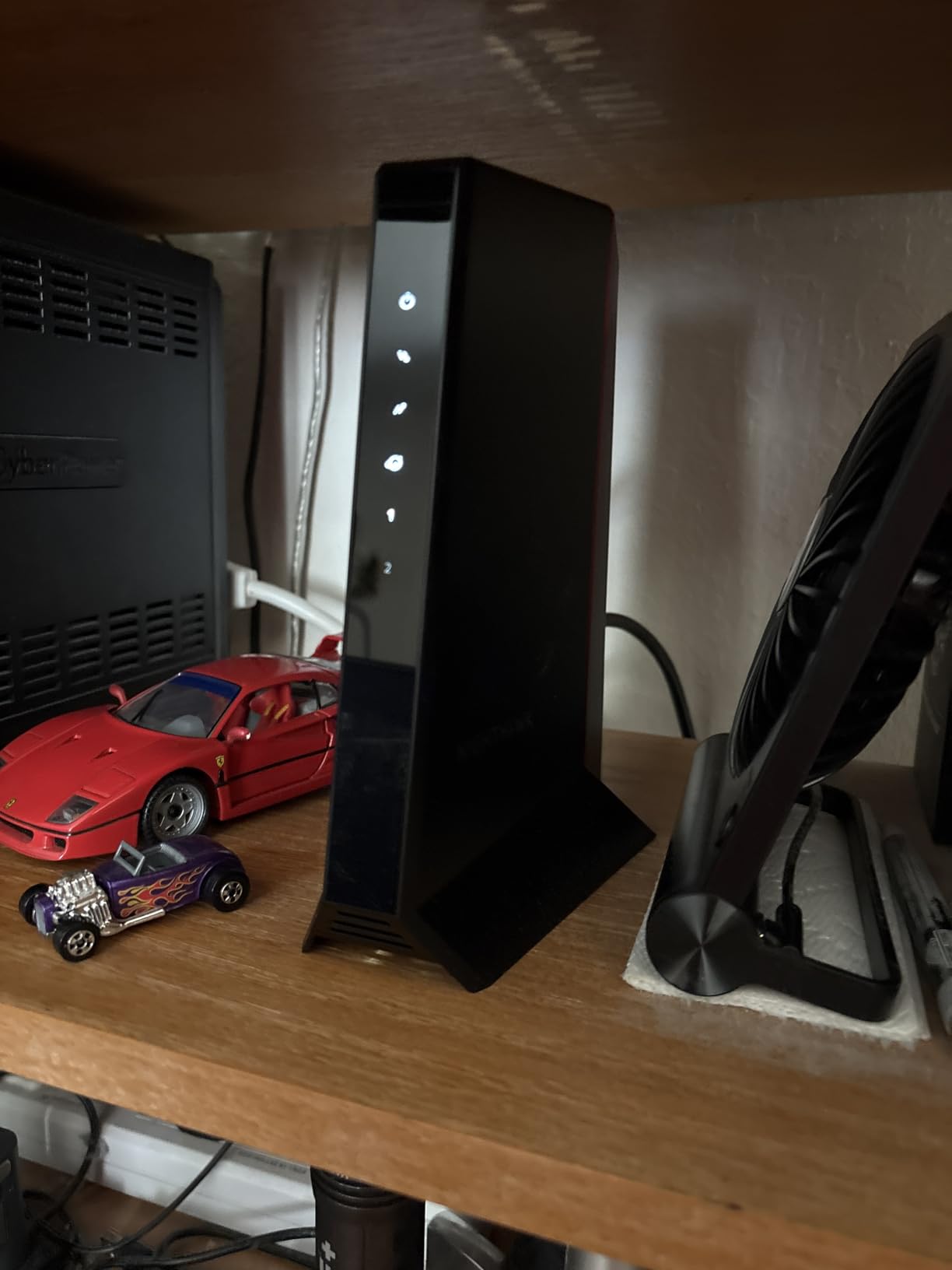 NETGEAR Nighthawk DOCSIS 3.1 Mid/high-Split Cable Modem (CM2500-1AZNAS) - Approved for Today's Faster Speeds - Works with All Cable Providers Incl. Xfinity, Spectrum, Cox - Plans up to 2Gbps customer photo 1