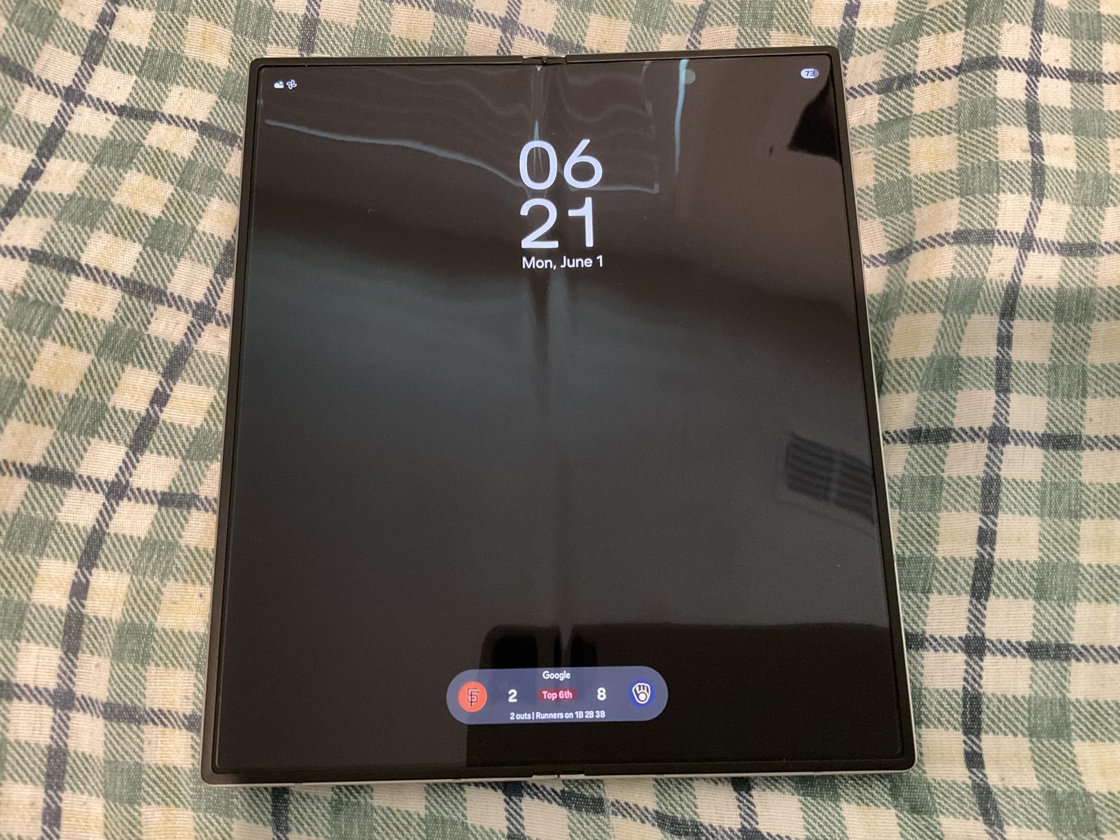 Samsung Galaxy Z Fold 6 AI Cell Phone, 256GB Unlocked Silver Shadow (Renewed) customer photo 2