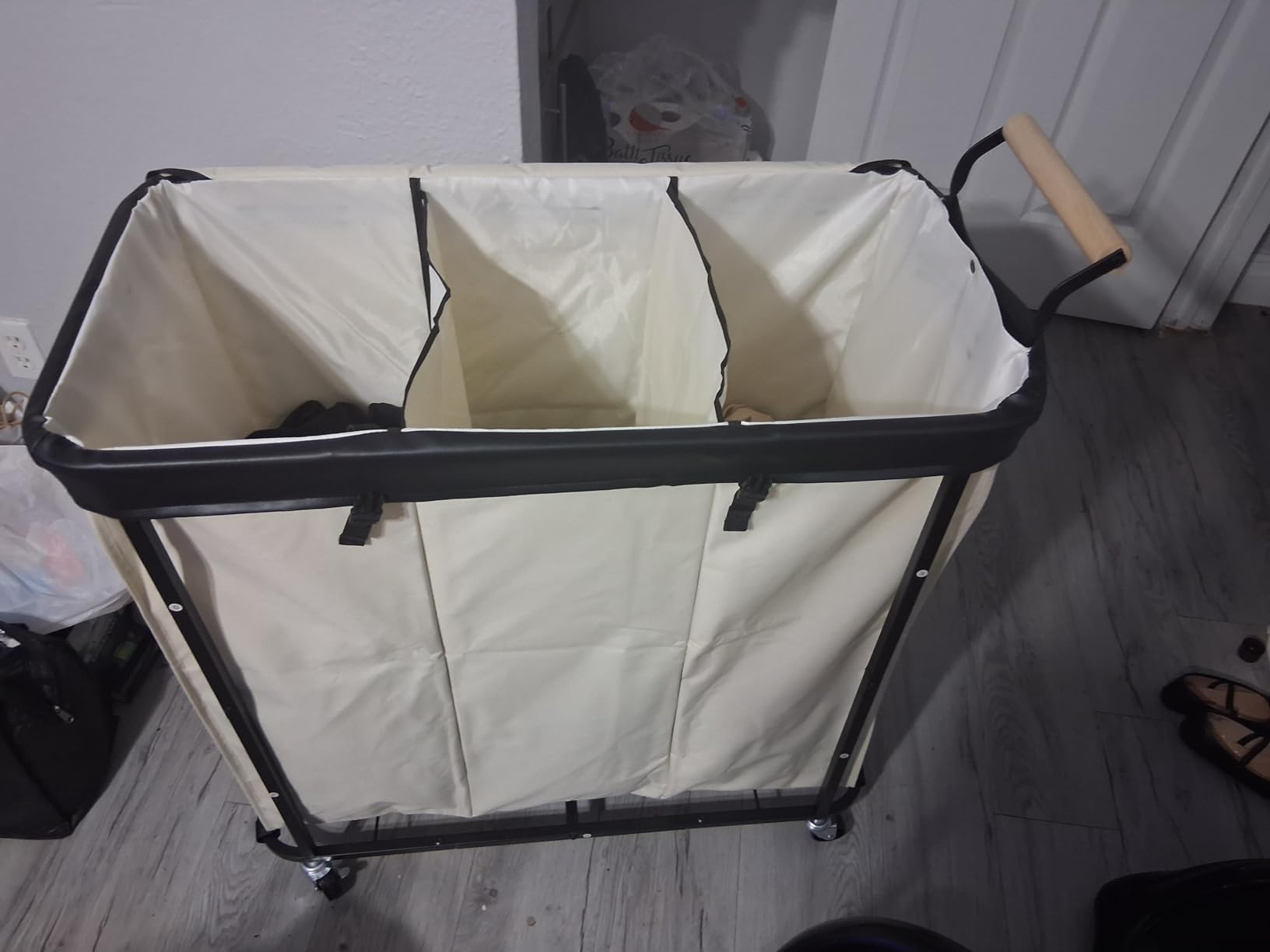 230L (60 Gal) Extra Large Fashion Laundry Sorter 3 Section with Lid, Rolling Laundry Basket Hamper with Handle, Laundry Organizer Storage Cart with Sturdy Metal Frame for Laundry Room, Hotel, White customer photo 1