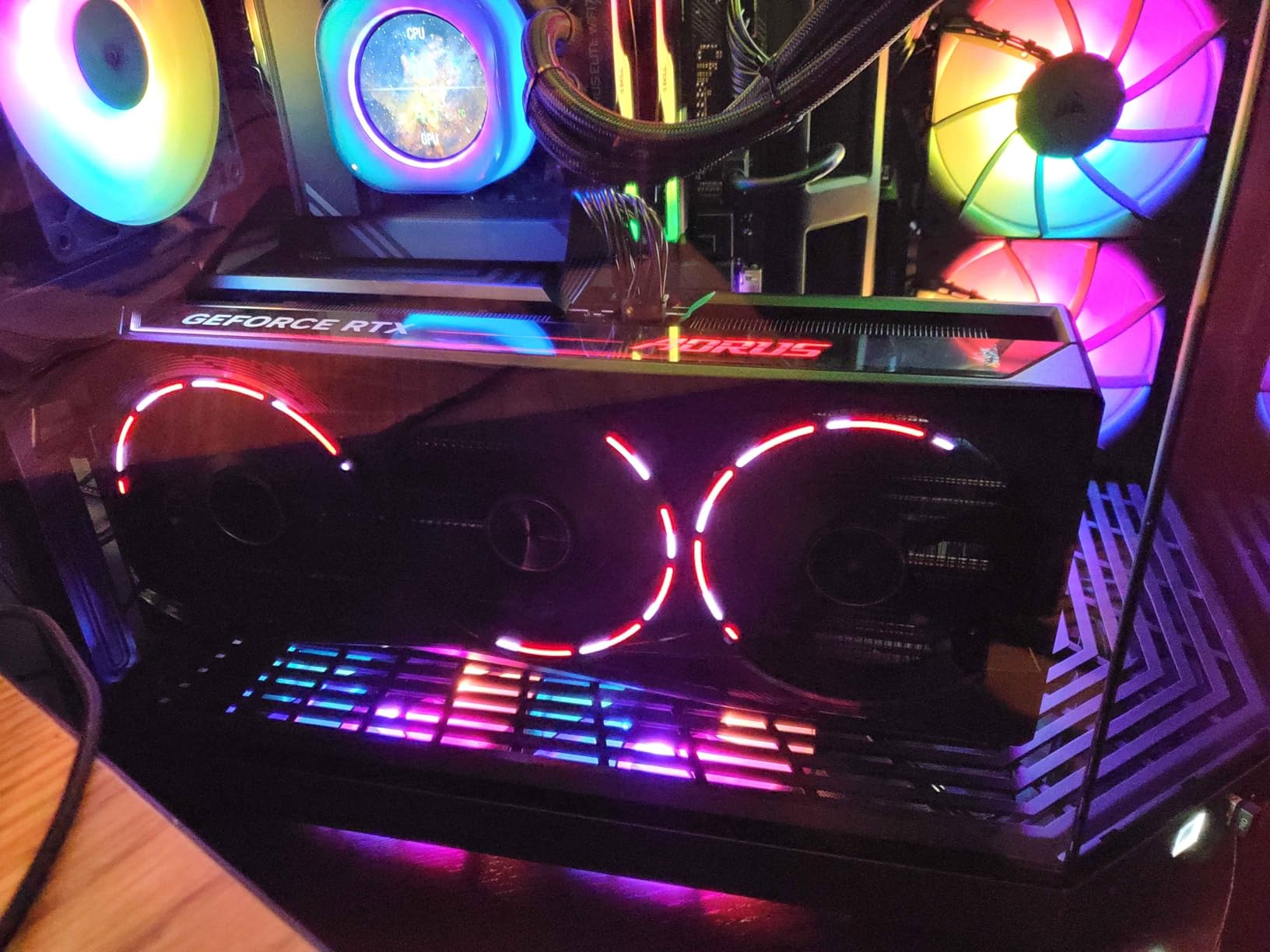 AORUS GeForce RTX 5090 Master 32G Graphics Card, by NVIDIA, WINDFORCE Cooling System, DisplayPort & HDMI, 32GB 512-bit GDDR7, GV-N5090AORUS M-32GD Video Card customer photo 1