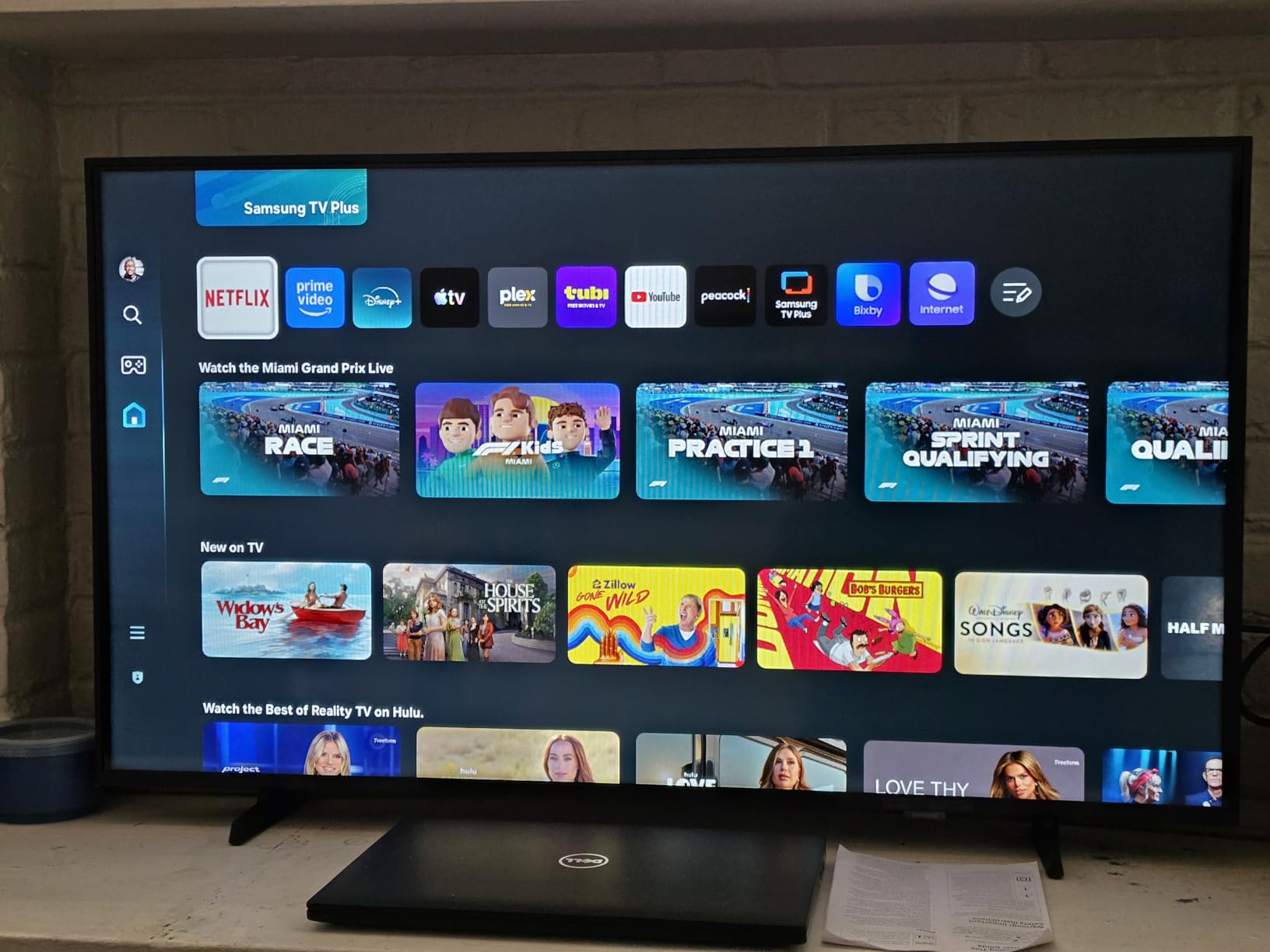 40-Inch Class Full HD F6000 Smart TV (2025 Model) HDR, Object Tracking Sound Lite, Knox Security, One UI Tizen customer photo 2