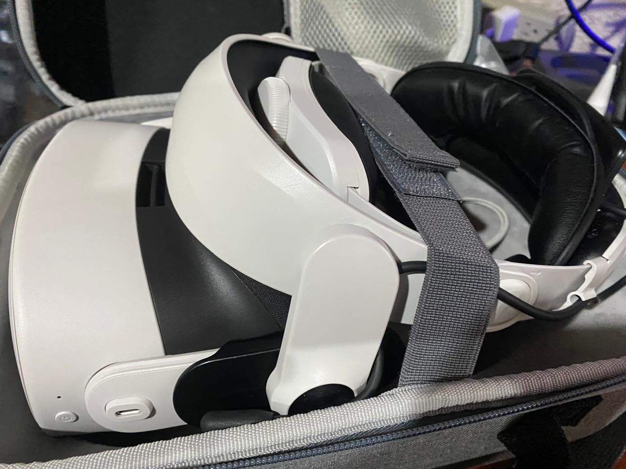 Meta Quest 3S 128GB | VR Headset - 2X Graphical Processing Power - Virtual Reality Without Wires - Access to 40+ Games with a 3-Month Trial of Meta Horizon+ Included customer photo 1