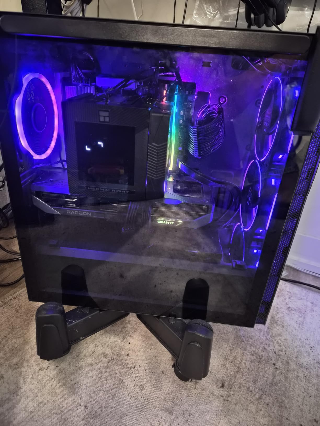 ASRock B650M Pro X3D WiFi AMD AM5 Micro-ATX Motherboard, Supports AMD Ryzen 9000/8000/7000 Series Processors, DDR5 8000+ (OC), PCIe 5.0, 2.5G LAN, WiFi 6E, 8+2+1 Power Phase customer photo 1