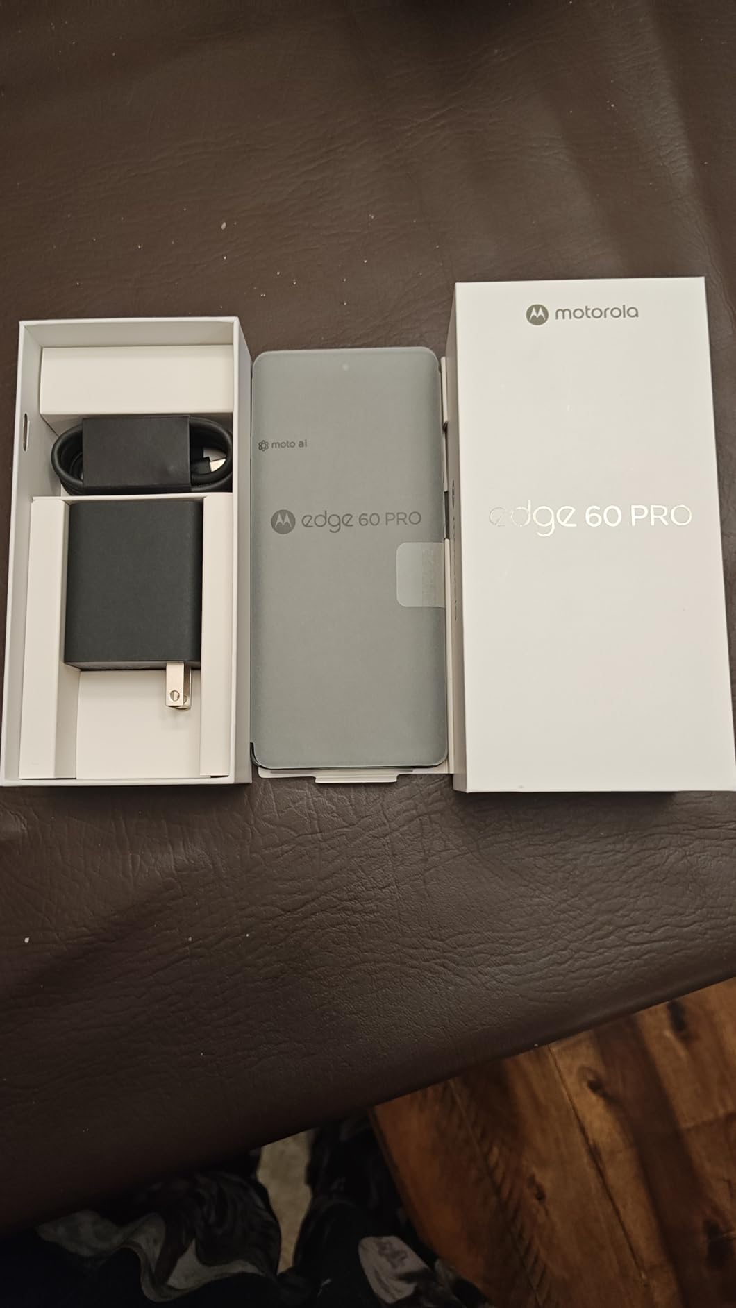 Motorola Moto Edge 60 Pro 5G AI (Tmobile Mint Tello & Global) (512GB+12GB) NFC 50MP Triple Cam Dual Sim 6.7