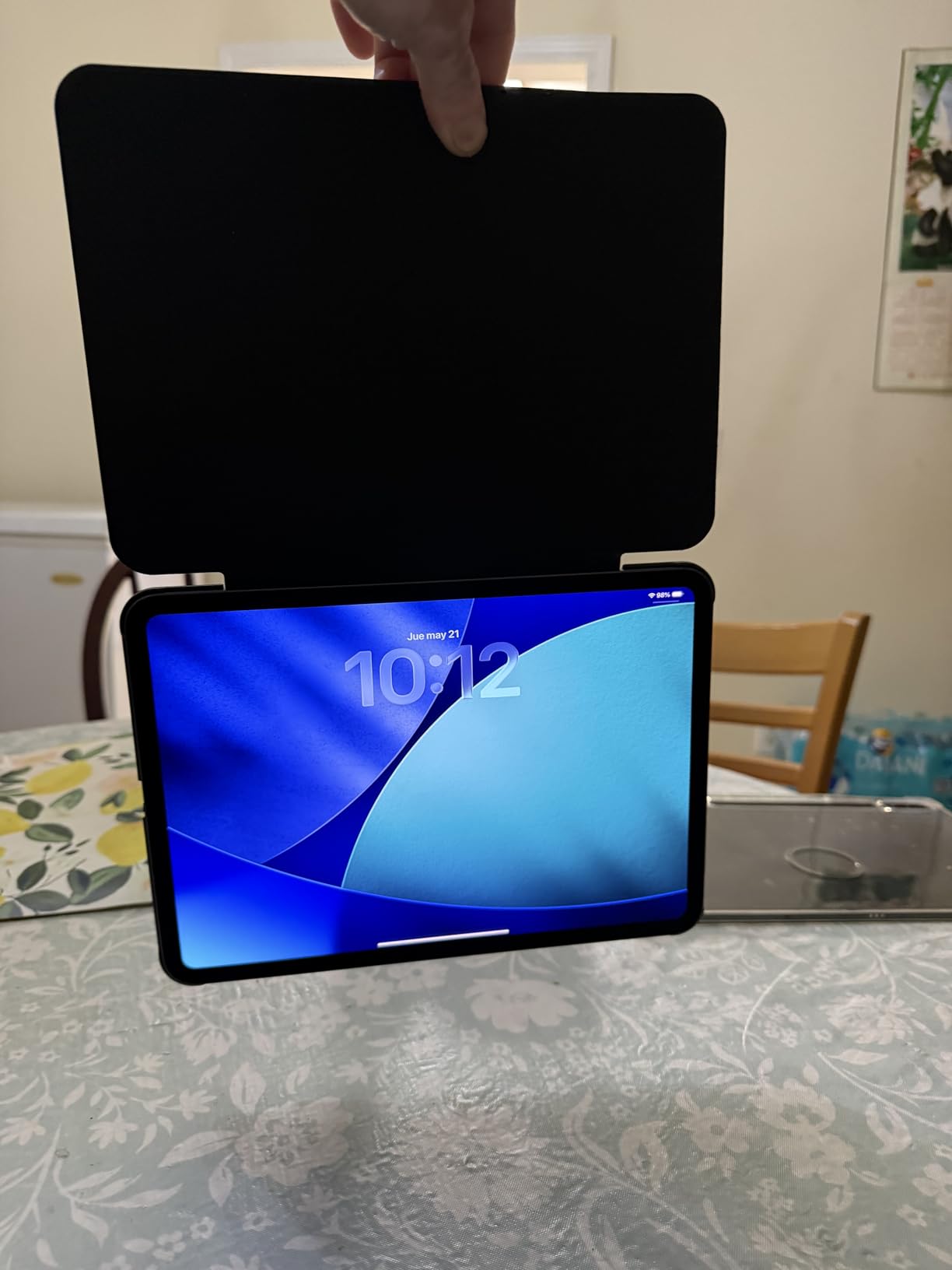 iPad Pro 11-inch (M5): Ultra Retina XDR Display, 512GB, Landscape 12MP Front Camera/12MP Back Camera, LiDAR Scanner, Wi-Fi 7 with Apple N1, Face ID - Space Black customer photo 1