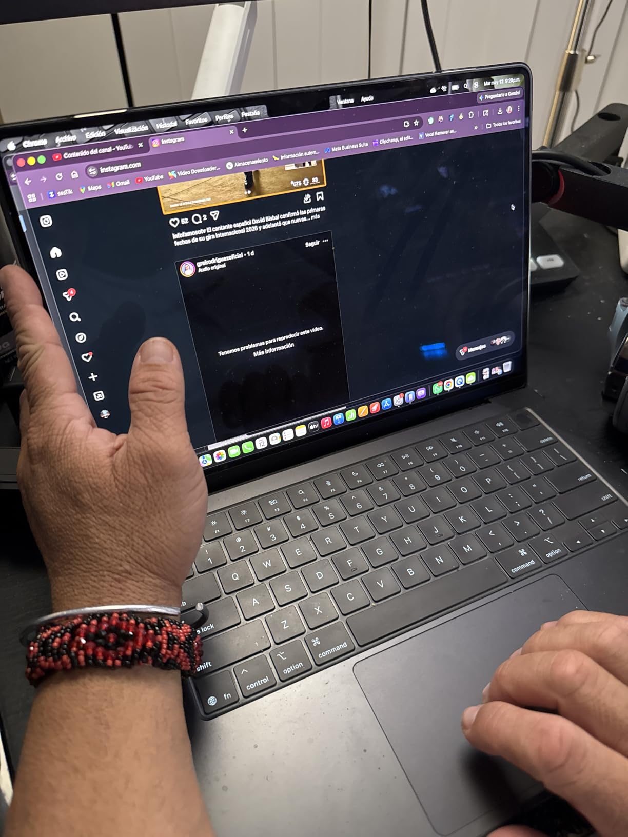 Apple 2025 MacBook Pro Laptop with Apple M5 chip with 10‑core CPU and 10‑core GPU: Built for AI, 14.2-inch Liquid Retina XDR Display, 24GB Unified Memory, 1TB SSD Storage; Silver customer photo 2