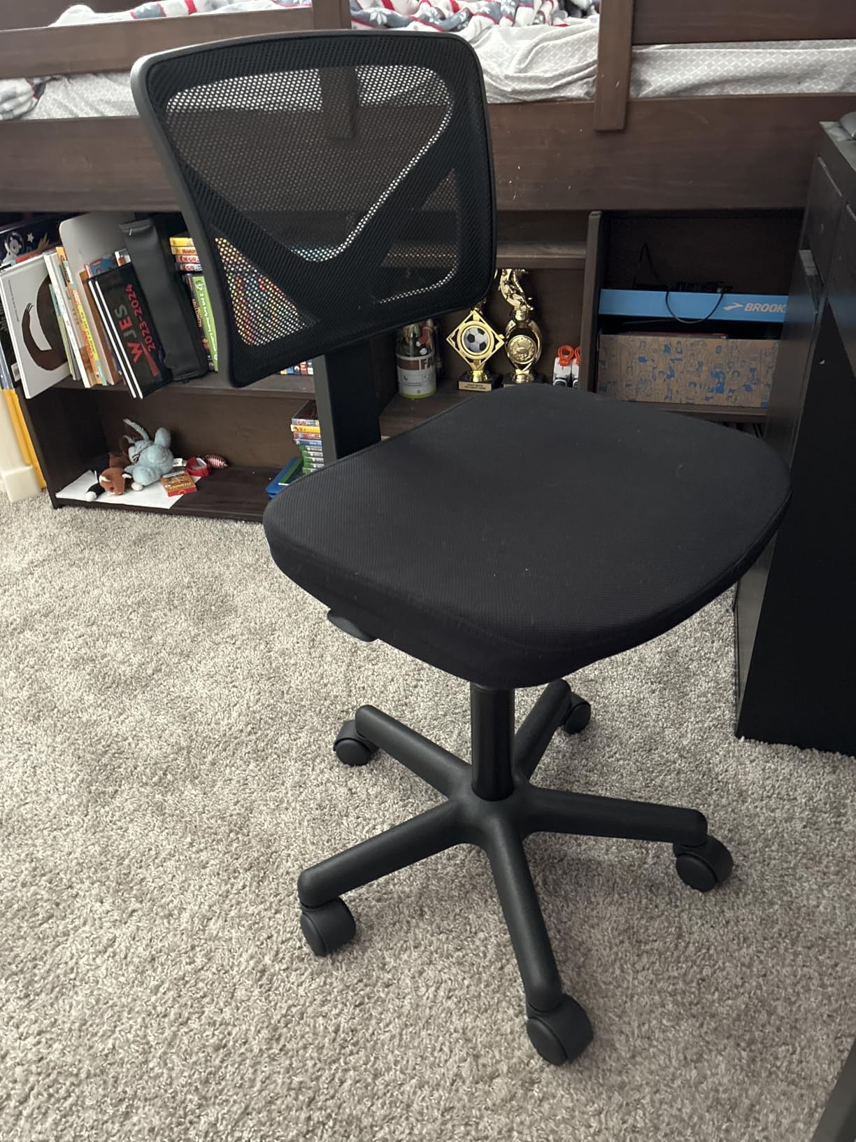 Sweetcrispy Small Office Desk Chair - Ergonomic Low-Back Mesh Rolling Swivel Chair with Lumbar Support, Armless, for Home, Bedroom, Study, Student (Classic Black) customer photo 1