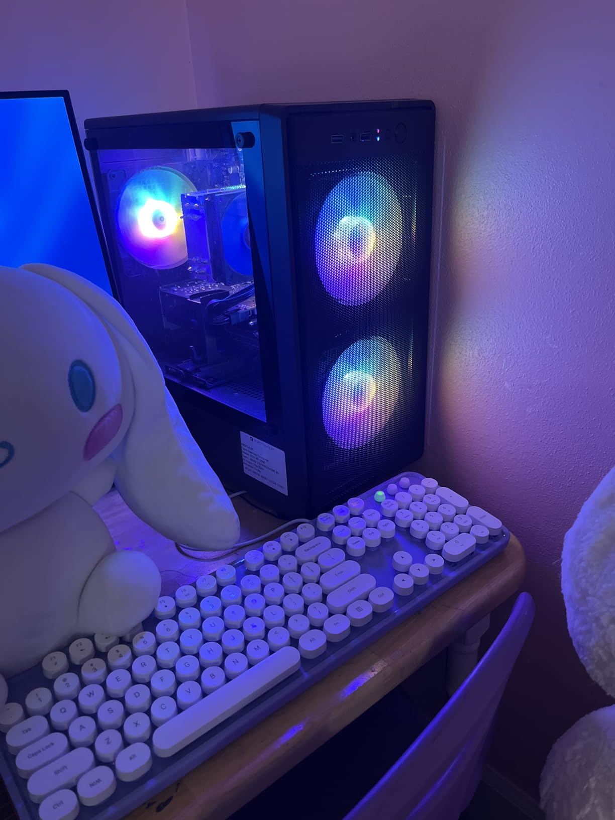 Gaming PC Desktop, Intel i7-4770, Radeon RX 550 4G, 16GB RAM, 512GB SSD, RGB Fans, White Prebuilt Gaming Computer with Keyboard & Mouse, Windows 11 customer photo 2