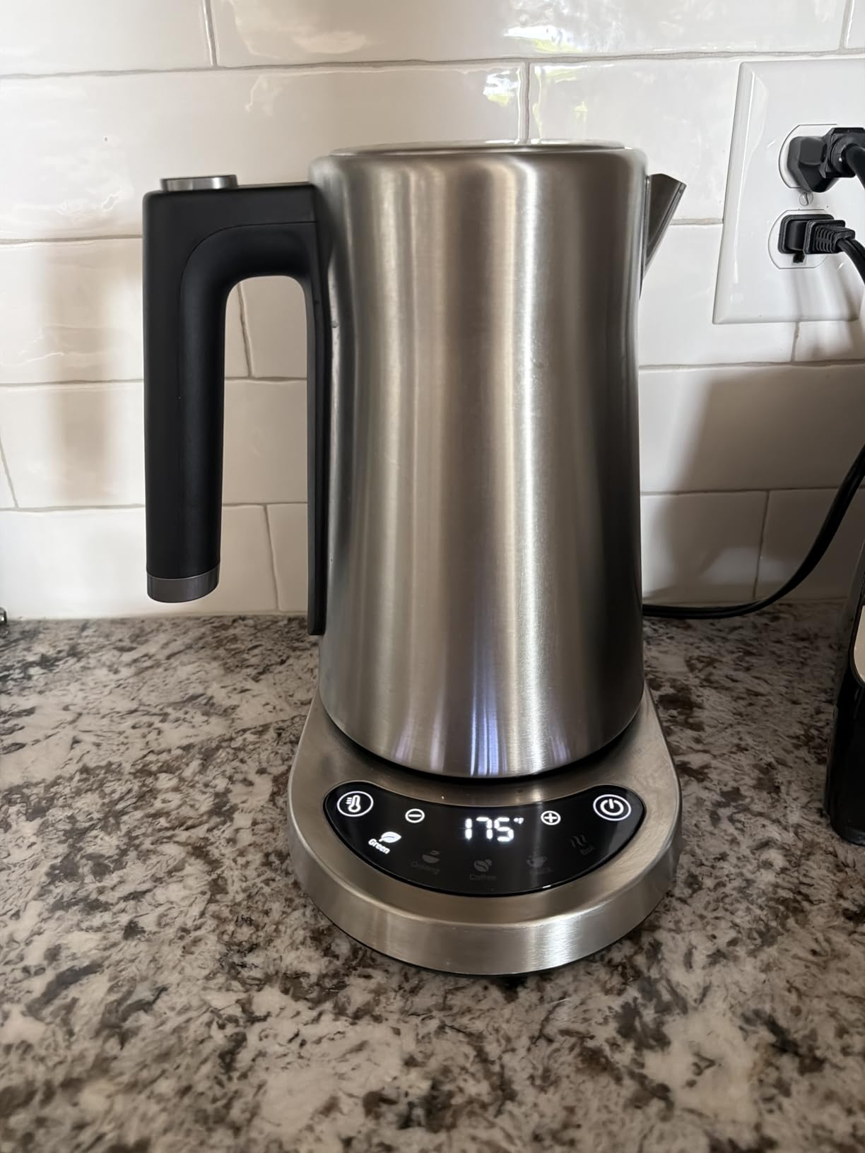 Cosori Electric Kettle, Plastic-Free Interior, 5 Presets ±5°F Temperature Control, Fast Boiling, 2 Lid Opening, 60Min Keep Warm, Stainless Steel Tea Kettle for Tea, Hot Water, Boil Water, Coffee, 1.7L customer photo 2