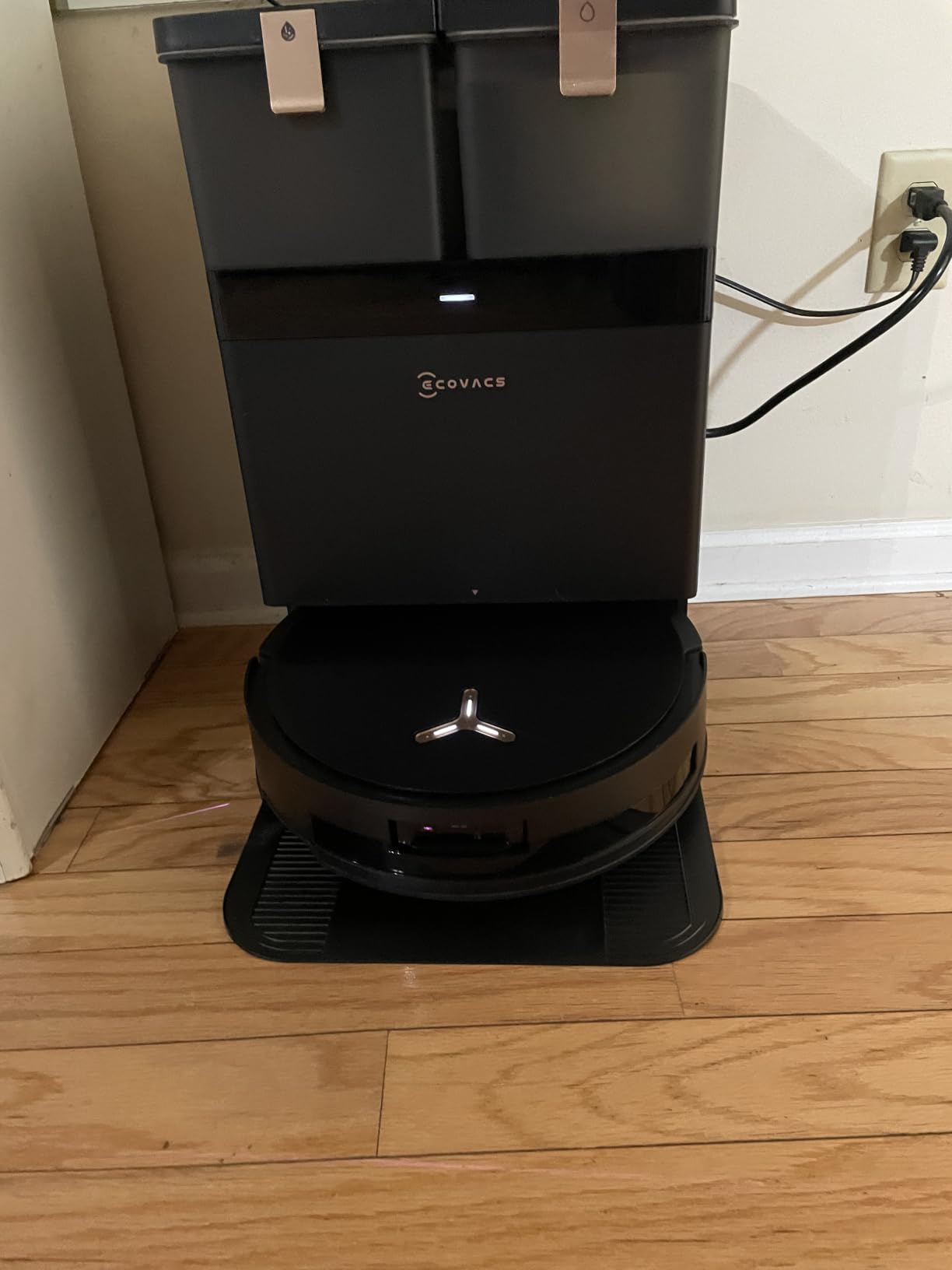 DEEBOT T50 MAX Robot Vacuum and Mop, 18,500Pa Blast Suction, 12-in-1 Omni Station, 18mm Auto Mop Lift, Zero Tangle, TruEdge Edge Cleaning, Perfect for Pet Hair, Carpets & Hard Floors customer photo 2