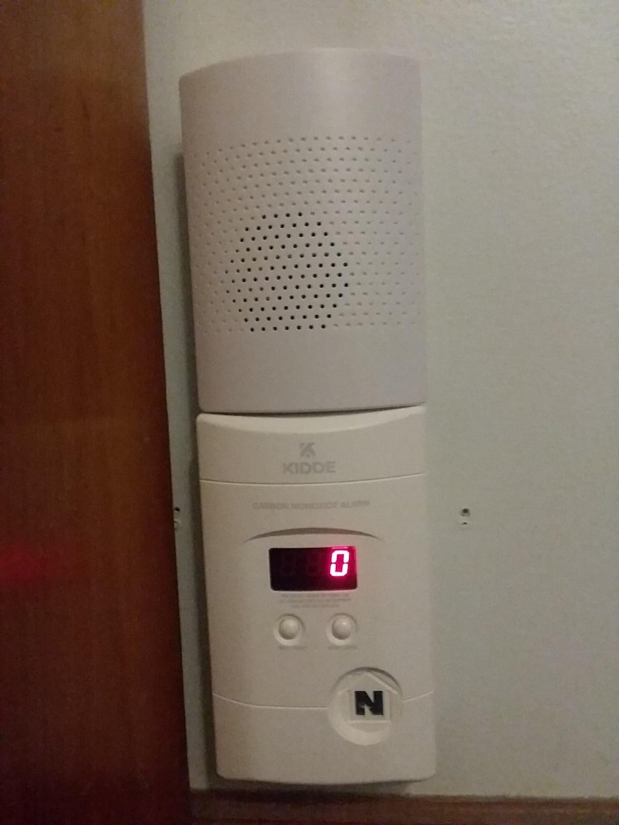 Kidde Carbon Monoxide Detector, Plug-In with 9V Battery Backup, Digital Display, 85 dB Alarm, LED Status Light Indicators, 3rd Edition customer photo 1