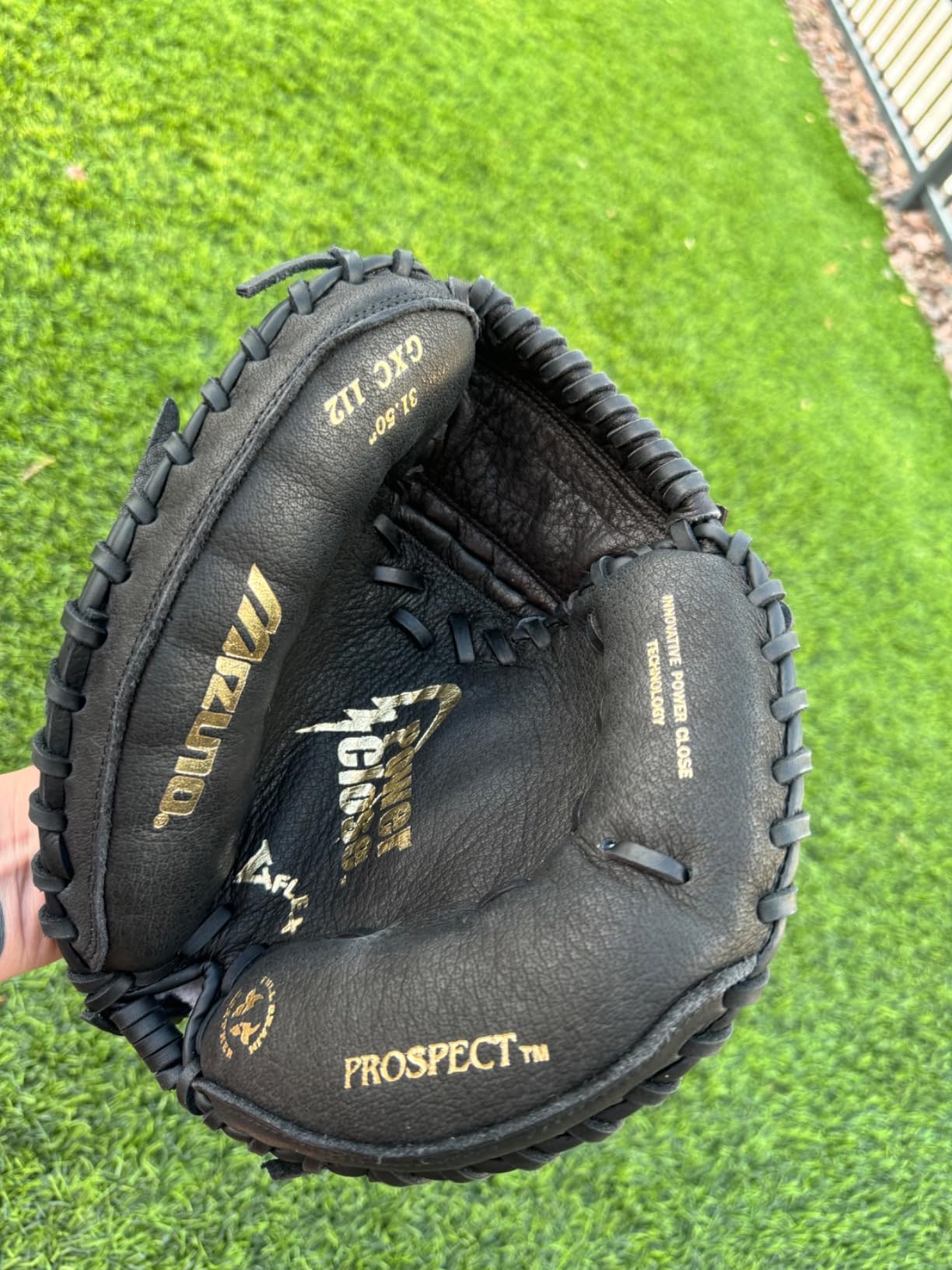 Mizuno Prospect PowerClose Youth Baseball Glove Series | V-Flex Notch | Parashock Palm Pad customer photo 2