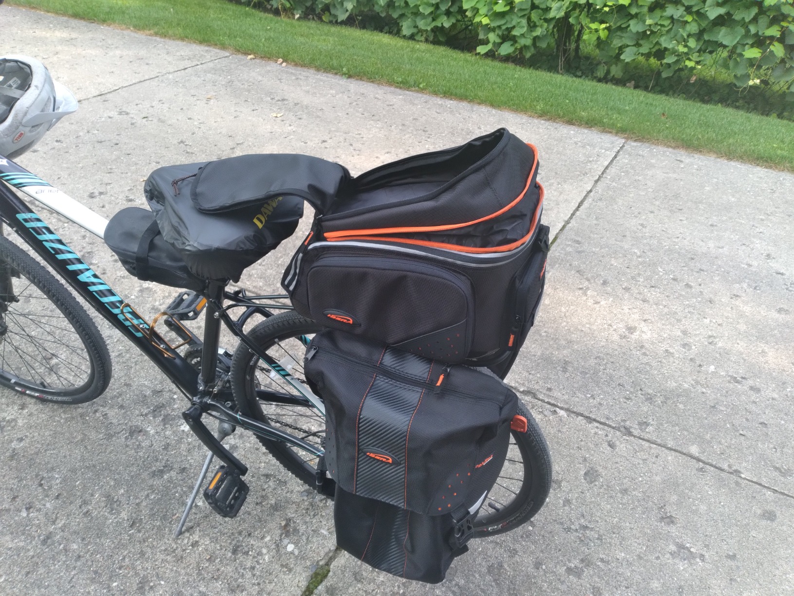 Ibera Bike Rack - Bicycle Touring Carrier Plus+ for Disc Brake/Non-Disc Brake Mount, Fat Tire Bikes, Frame-Mounted for Heavier Top & Side Loads, Height Adjustable for 26