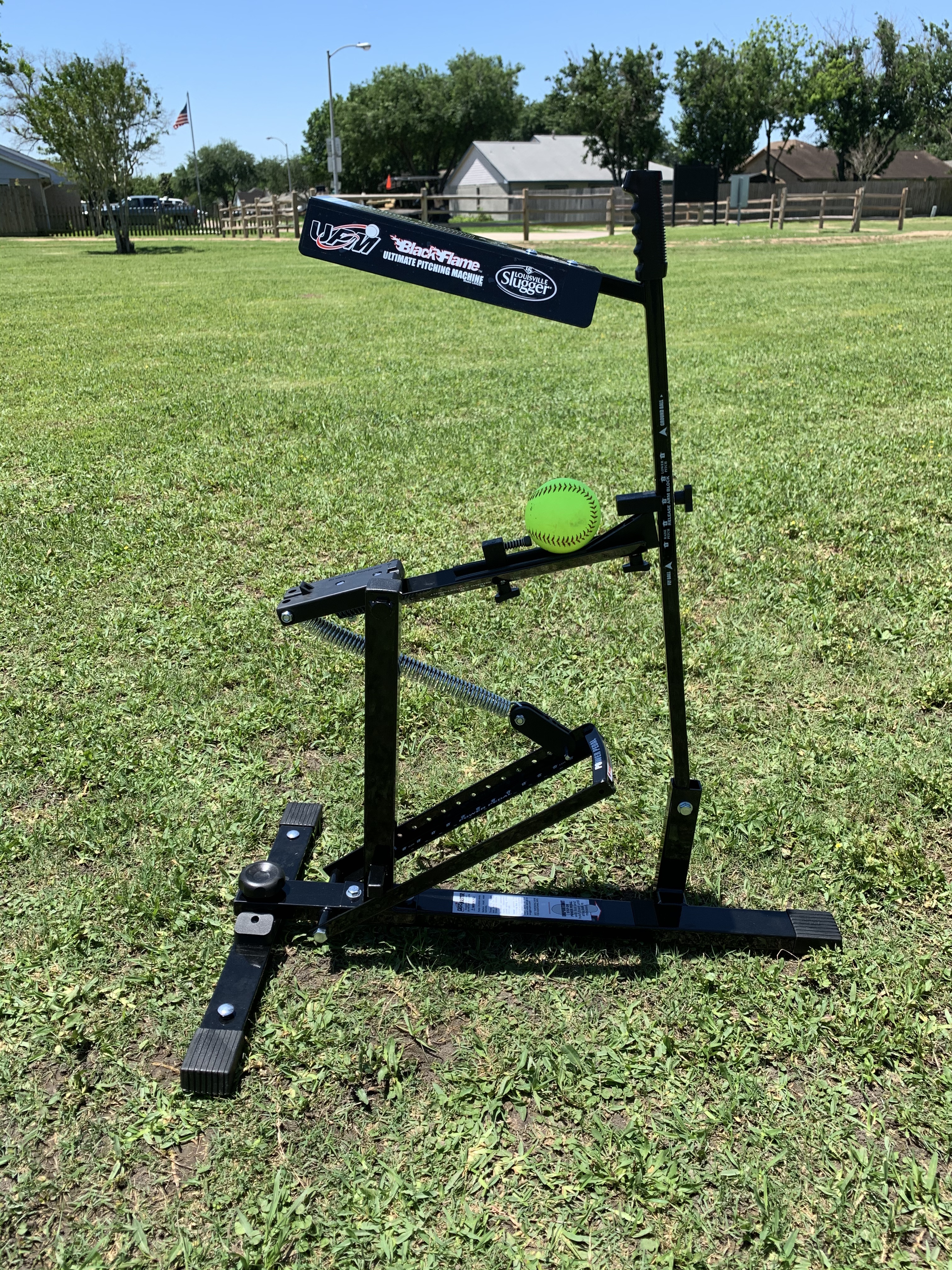 Louisville Slugger Black Flame Pitching Machine customer photo 2