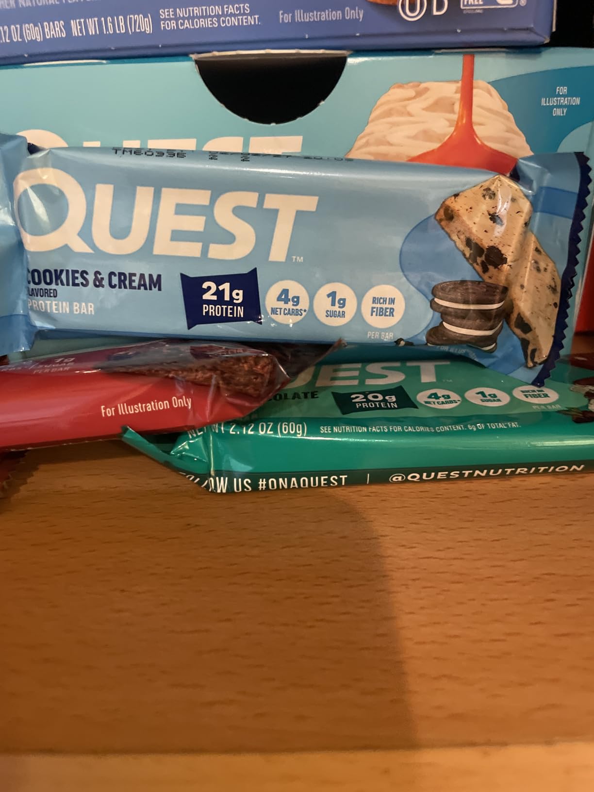 Quest Nutrition Cookies & Cream Protein Bars, 21g Protein, 1g Sugar, 4g Net Carb, High Fiber, Gluten Free, Keto Friendly, 12 Count customer photo 1