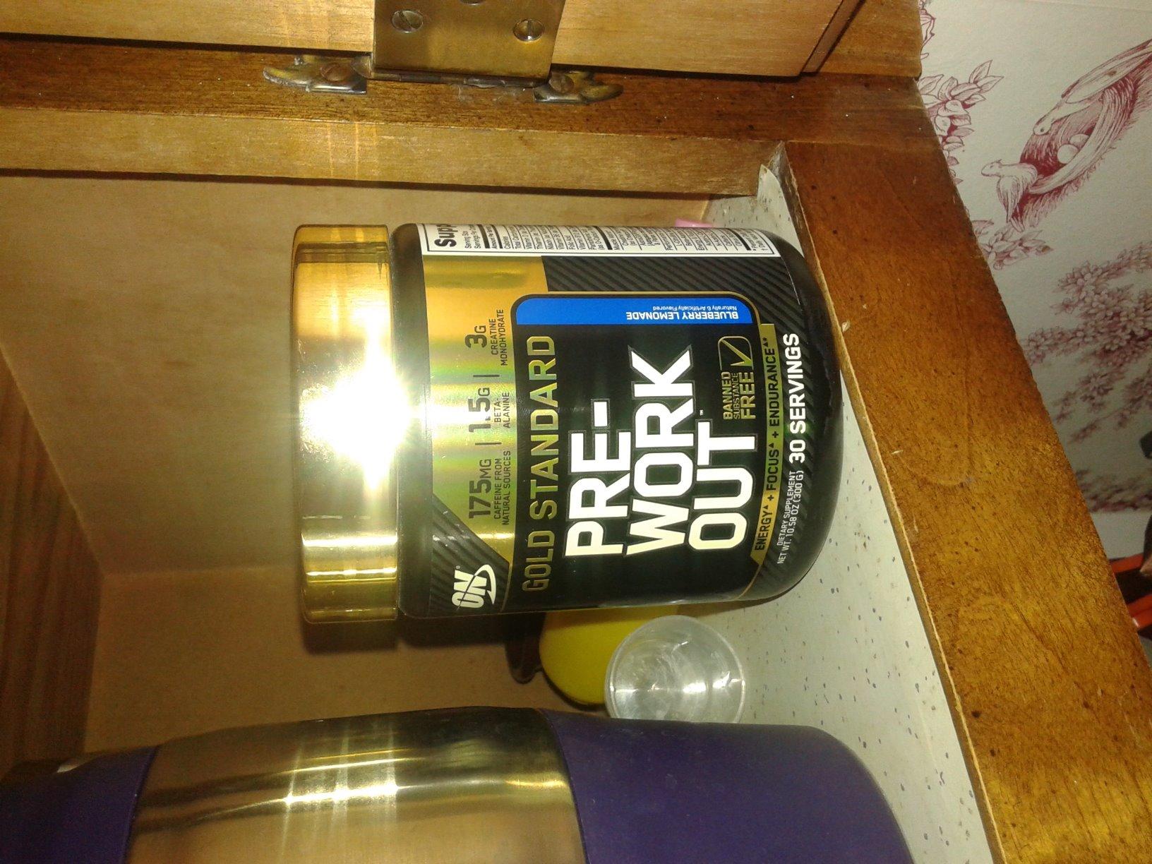 Optimum Nutrition Gold Standard Pre-Workout, Vitamin D for Immune Support, with Creatine, Beta-Alanine, and Caffeine for Energy, Keto Friendly, Blueberry Lemonade, 30 Servings customer photo 2