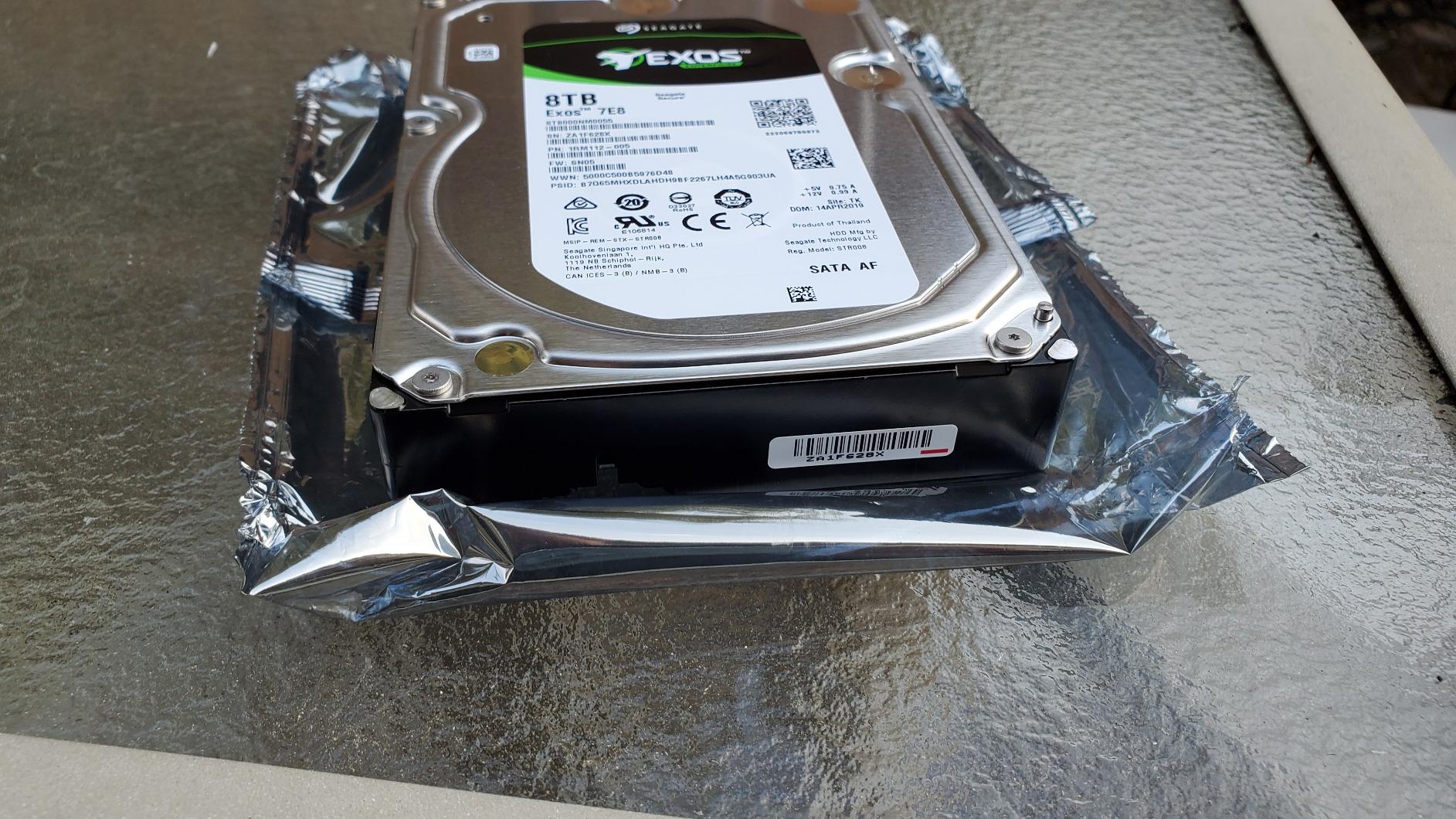 Seagate 8TB Enterprise Capacity 3.5 HDD 7200RPM SATA 6Gbps 256 MB Cache Internal Bare Drive (ST8000NM0055) customer photo 1