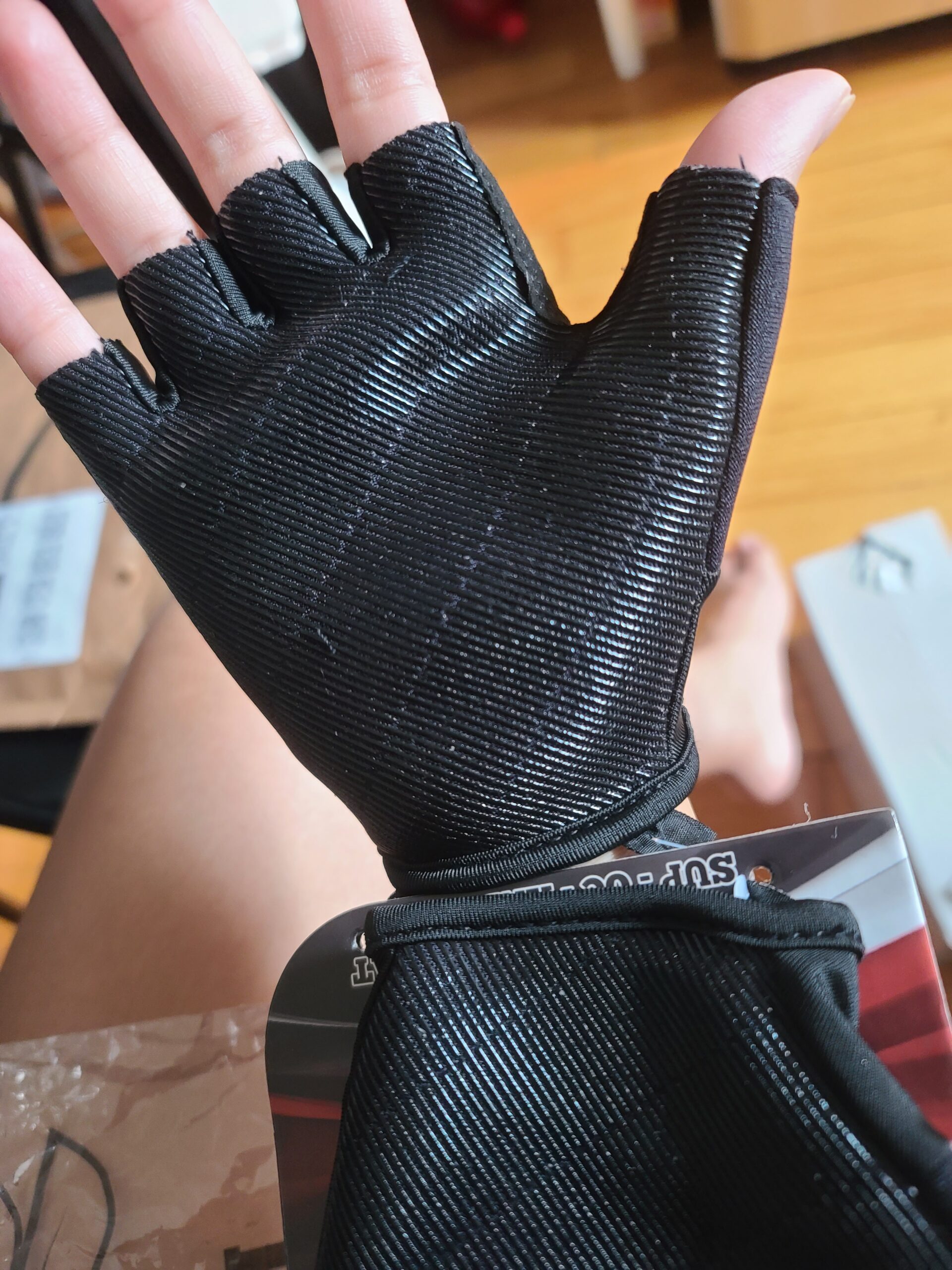 Hornet Watersports Rowing Gloves Ideal for Indoor Rowing, Sculling, Kayak, SUP, Outrigger Canoe, Dragon Boat and Other Watersports customer photo 1