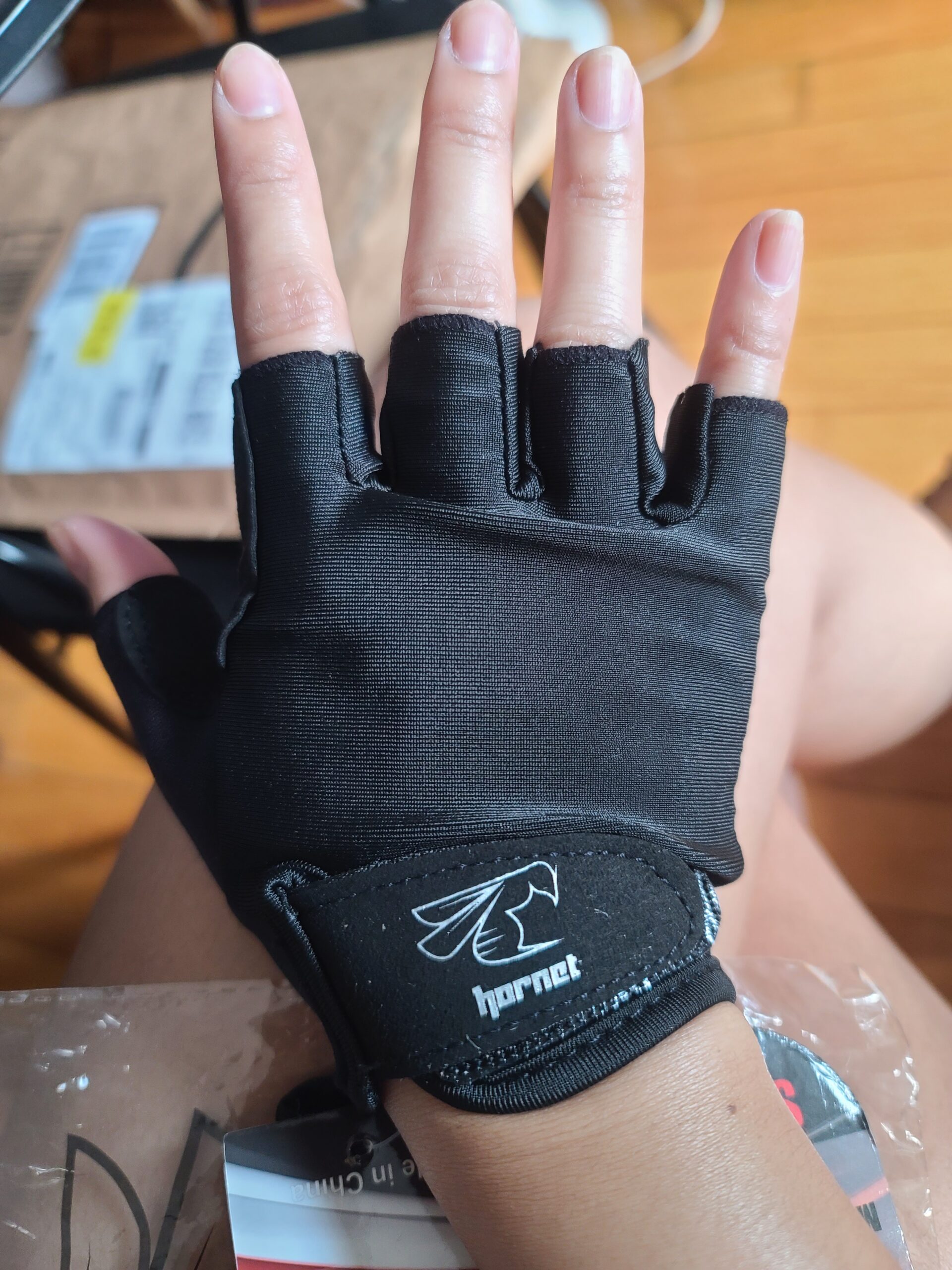 Hornet Watersports Rowing Gloves Ideal for Indoor Rowing, Sculling, Kayak, SUP, Outrigger Canoe, Dragon Boat and Other Watersports customer photo 2