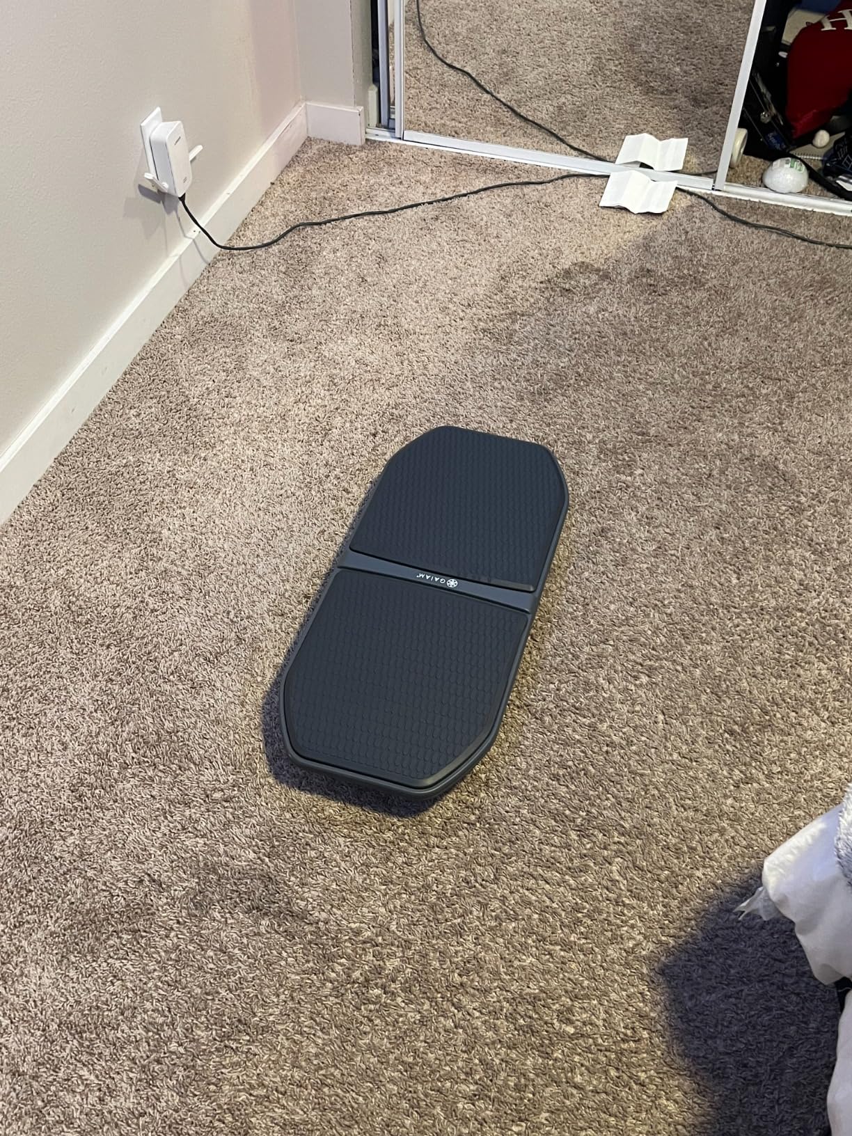 Gaiam Evolve Balance Board Standing Desk, Anti Fatigue Wobble Board for Home Office, Physical Therapy, Exercise Equipment, Stability Rocker for Constant Movement, Increase Focus, Floor Mat Alternative customer photo 1