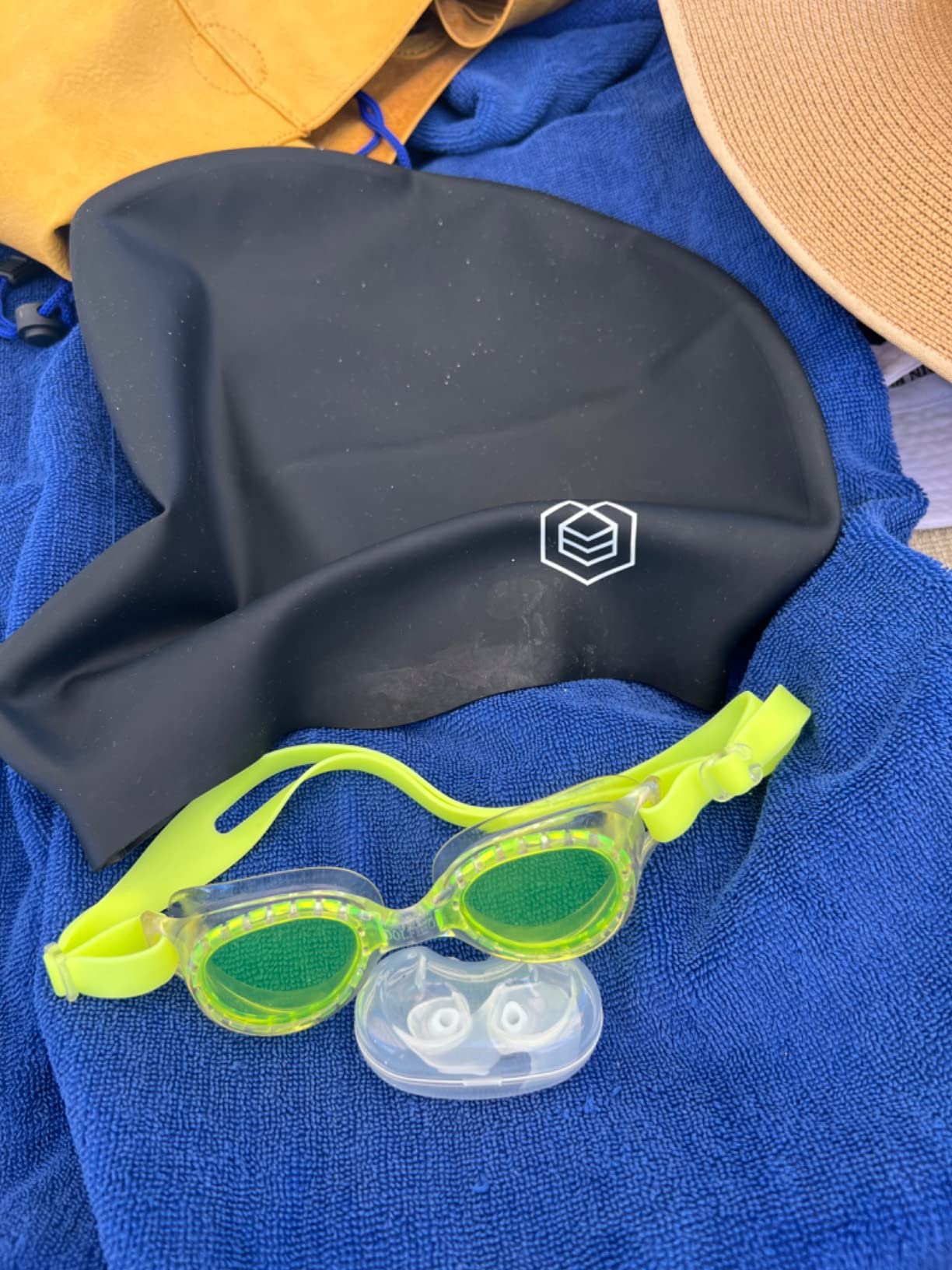 SOUL CAP - Large Swimming Cap for Long Hair - Designed for Long Hair, Dreadlocks, Weaves, Hair Extensions, Braids, Curls & Afros - Women & Men - Silicone customer photo 1