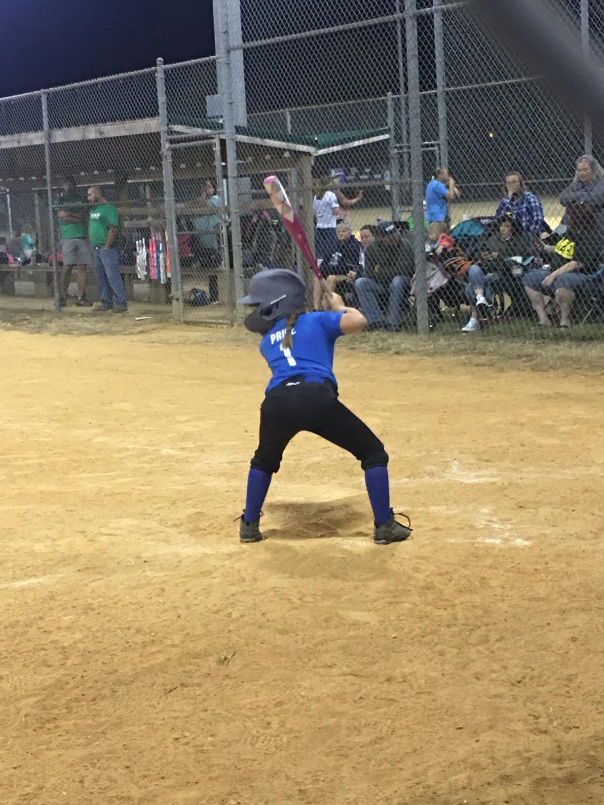 Easton | Sapphire Fastpitch Softball Bat | Approved for All Fields | -10 Drop | 1 Pc. Aluminum customer photo 1