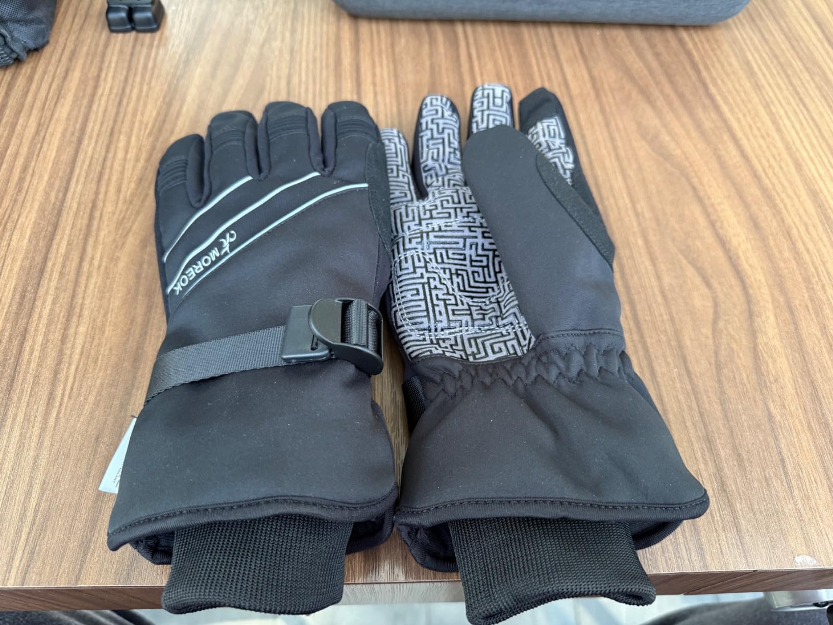 Waterproof & Windproof -30F Winter Gloves for Men/Women, 3M Thinsulate Thermal Gloves Touch Screen Warm Gloves for Skiing, Cycling, Motorcycle, Running customer photo 1