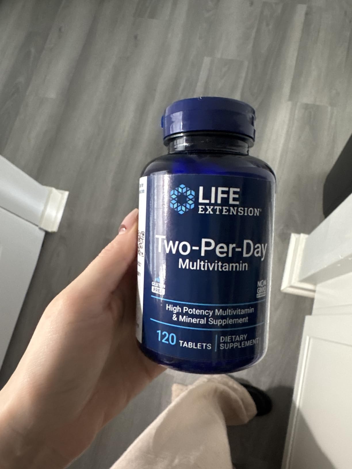 Life Extension Two-Per-Day Multivitamin - Packed with Over 25 Vitamins, Minerals & Extracts -Vitamins B6, C, D - Zinc - Two-Month Supply - Non-GMO, Gluten-Free - 120 Tablets customer photo 2