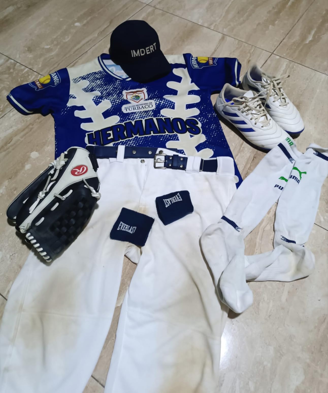 Rawlings Shut Out Series Youth Fastpitch Softball Glove customer photo 2