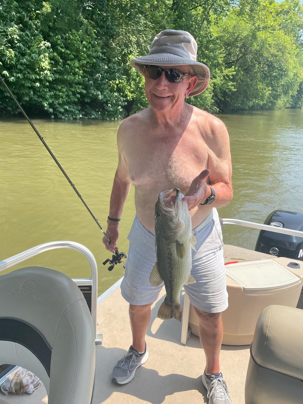 KastKing Royale Legend II Baitcasting Reels, New Compact Design Baitcaster Fishing Reel, 17.64LB Carbon Fiber Drag, Cross-Fire 8 Magnet Braking System customer photo 2