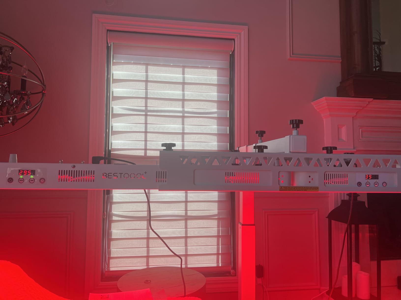 BestQool Red Light Therapy Panel for Body, Face. 4 Wavelengths Elite Grade Full Body Near Infrared Therapy Device Dual Chip 200 LEDs, High Power Red Light Lamp at Home. customer photo 1