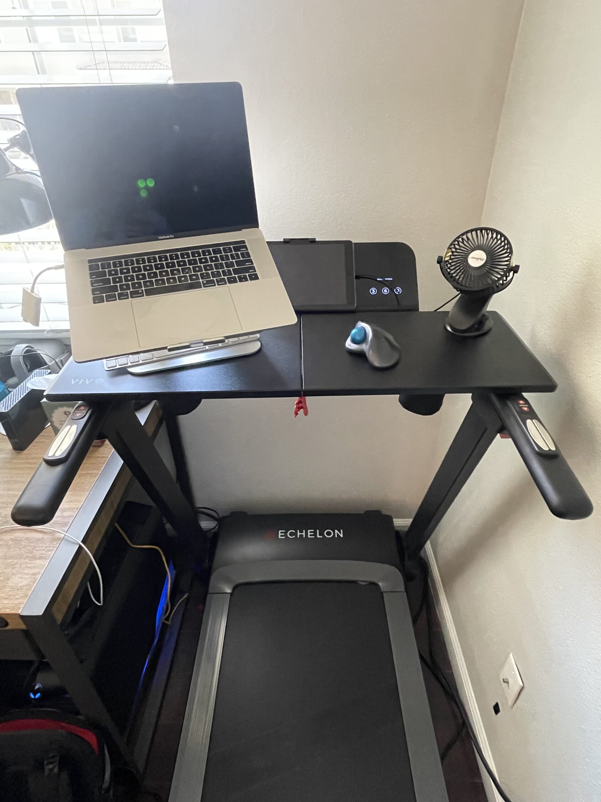 Echelon Stride Treadmill, Smart Foldable, 300 Lb Capacity, Motorized Incline, Comfortable Air Cushioning Deck, Elevate Home Workouts customer photo 2