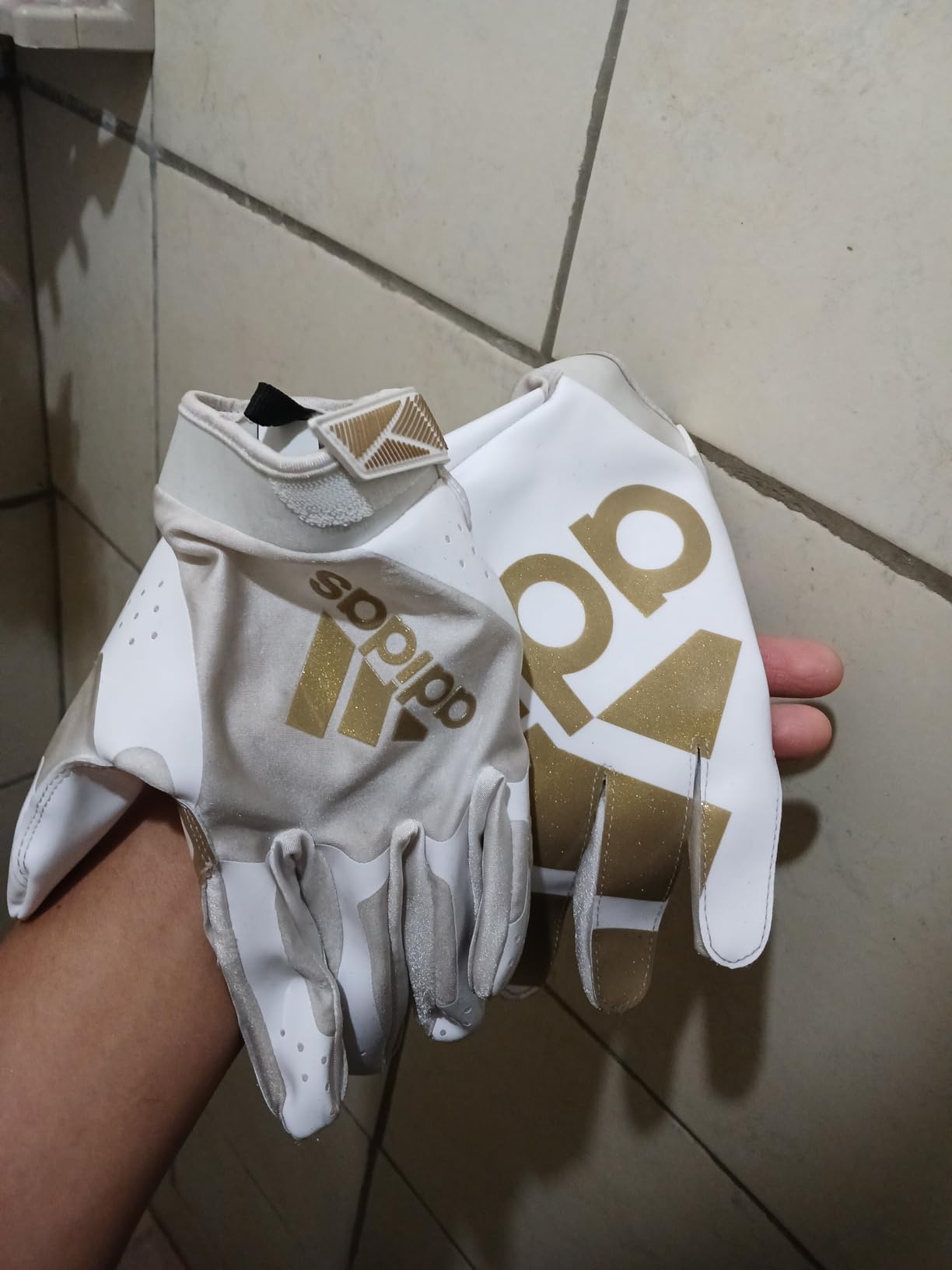 Adidas ADIFAST 3.0 Adult Football Receiver Glove customer photo 1