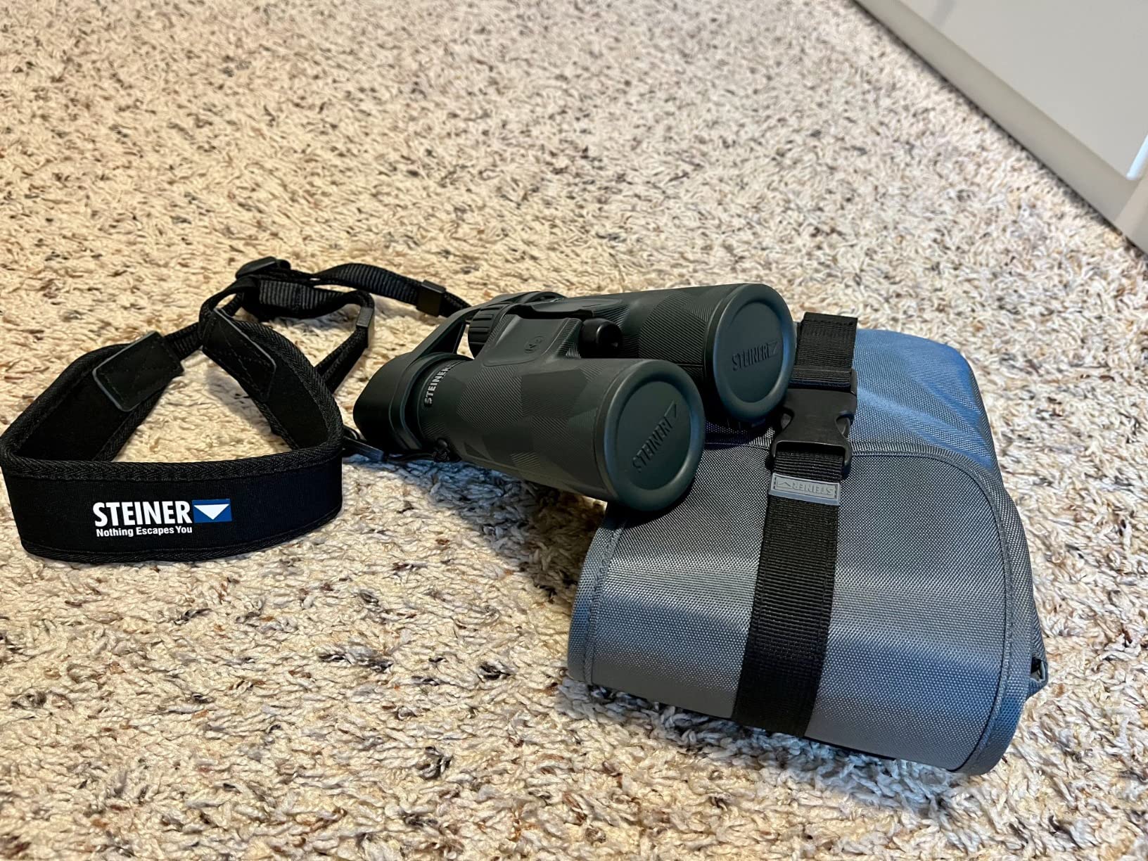 Steiner Predator Series Hunting Binoculars 10x42 customer photo 1