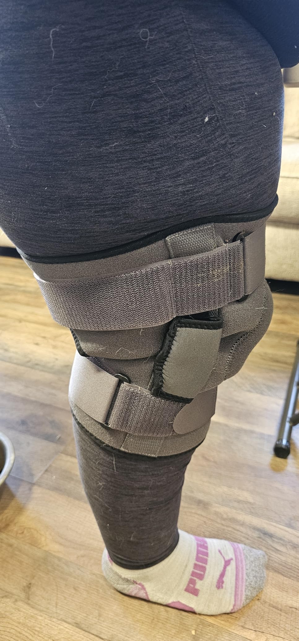 Sparthos Hinged Knee Brace - Relieves ACL, MCL, Meniscus Tear, Arthritis, Tendon Pain - Dual Metal Side Stabilizers - Support for Running, For Men and Women customer photo 1