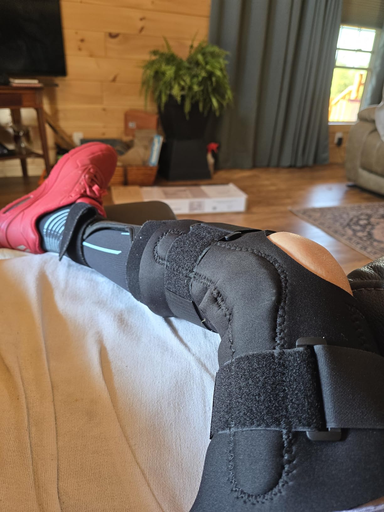 NEENCA Compression Socks, Medical Athletic Calf Socks for Injury Recovery & Pain Relief, Sports Protection - 1 Pair, 20-30 mmhg customer photo 2