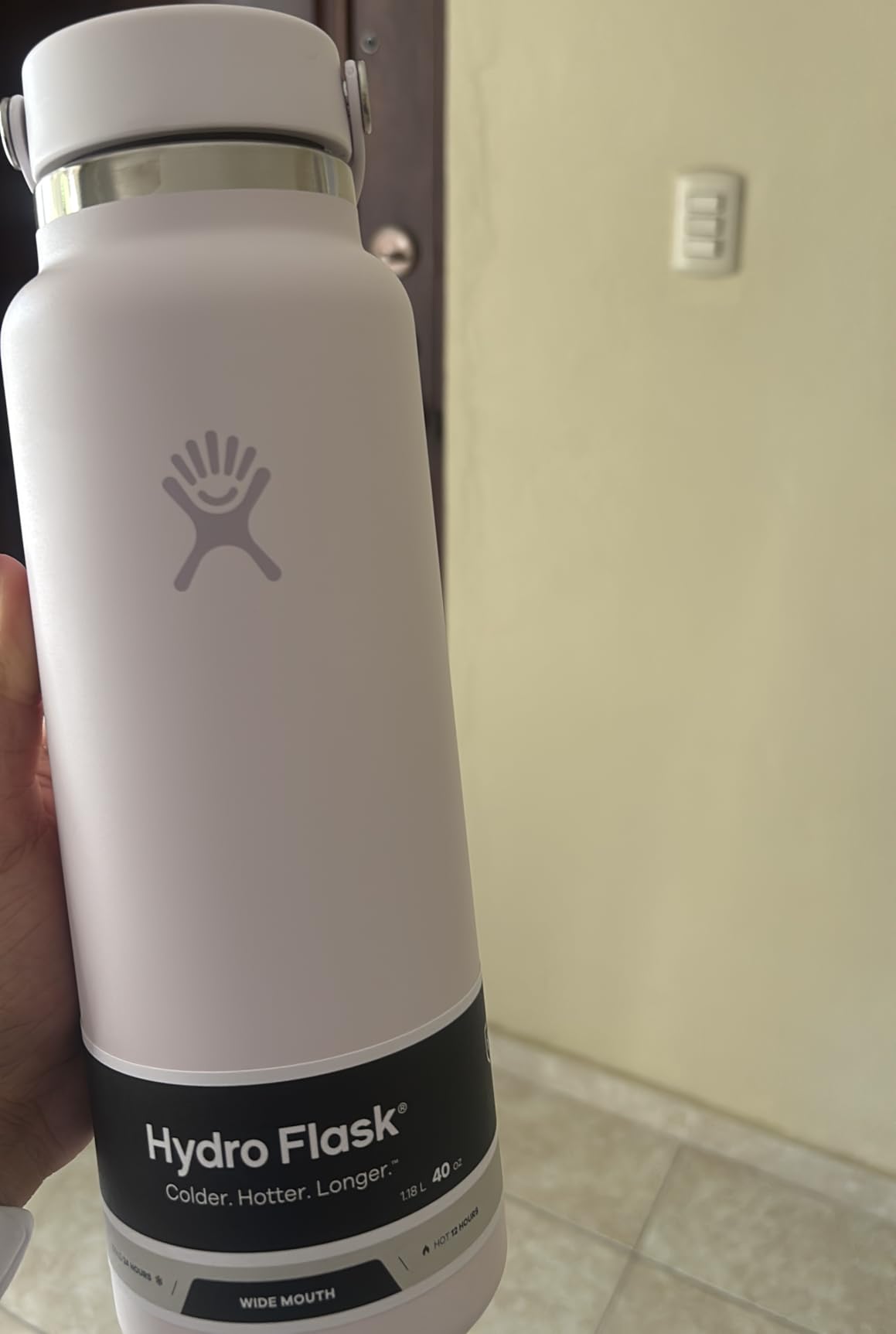 Hydro Flask Water Bottle - Insulated Stainless Steel - Wide Mouth Flex Lid, Non Spill, Leakproof and Refillable in 32 Oz Indigo Blue customer photo 1