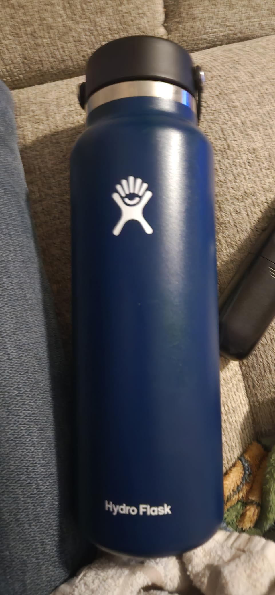 Hydro Flask Water Bottle - Insulated Stainless Steel - Wide Mouth Flex Lid, Non Spill, Leakproof and Refillable in 32 Oz Indigo Blue customer photo 2