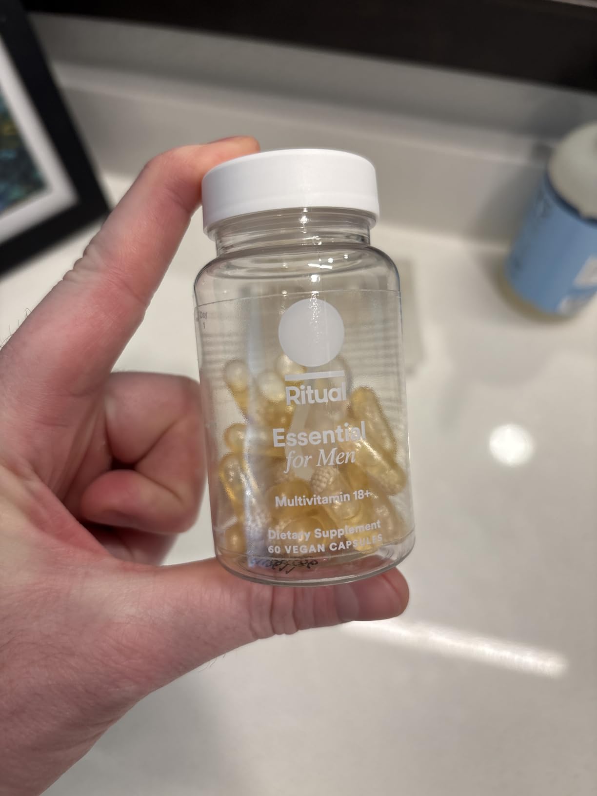 Ritual Men's 18+ Daily Multivitamin - Key Essential Vitamins and Minerals to Support Energy, Muscle, Heart, Brain Health* - Including Zinc, D3, B12, A, K2 - Vegan - Mint - 60 Capsules customer photo 2